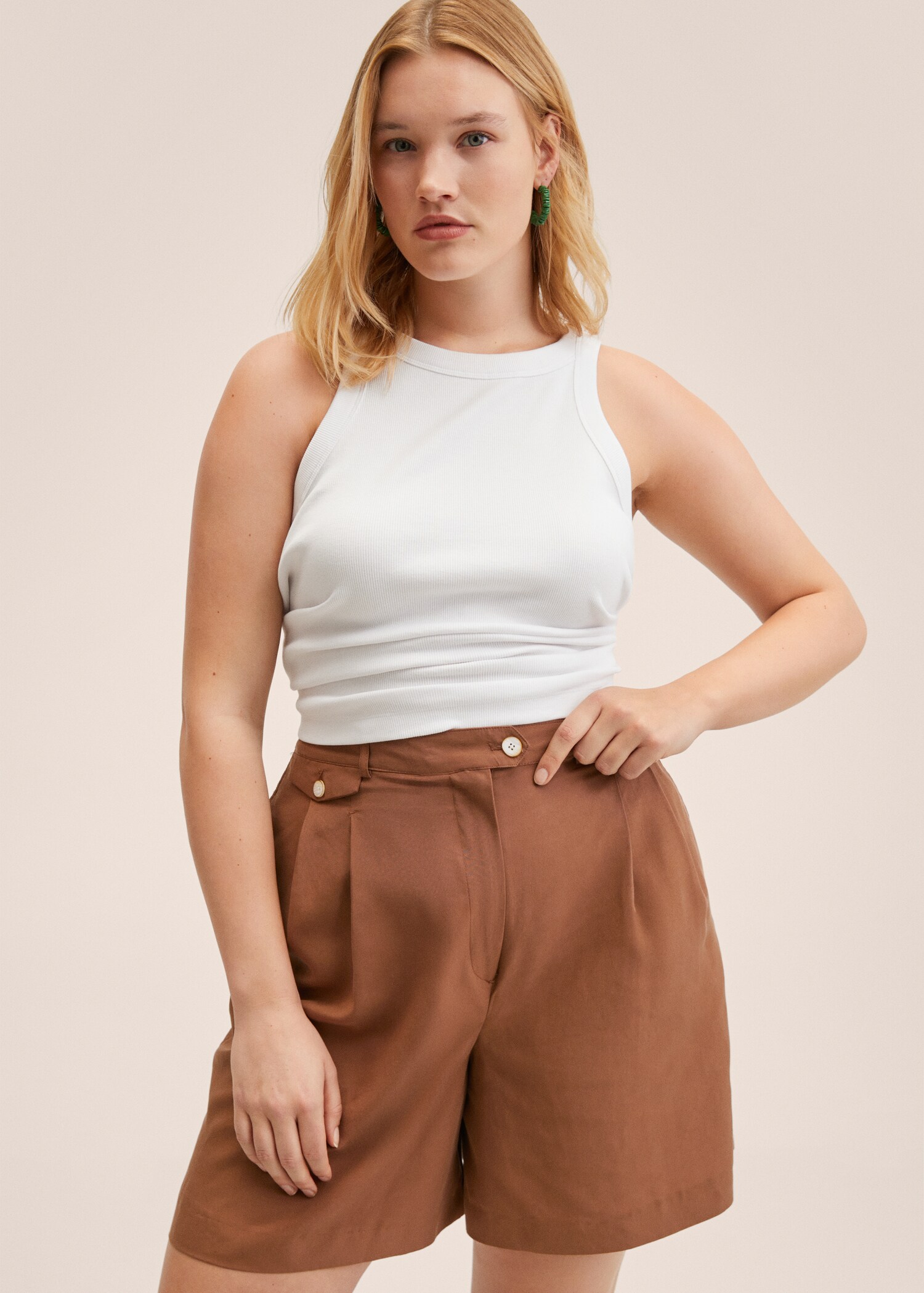 Lyocell shorts with buttons - Details of the article 3