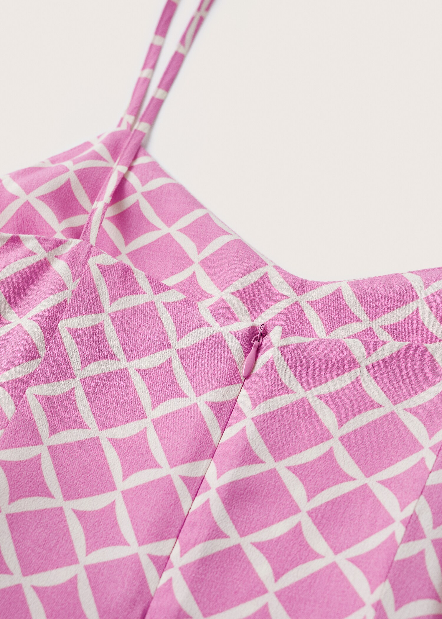 Flowy printed dress - Details of the article 8