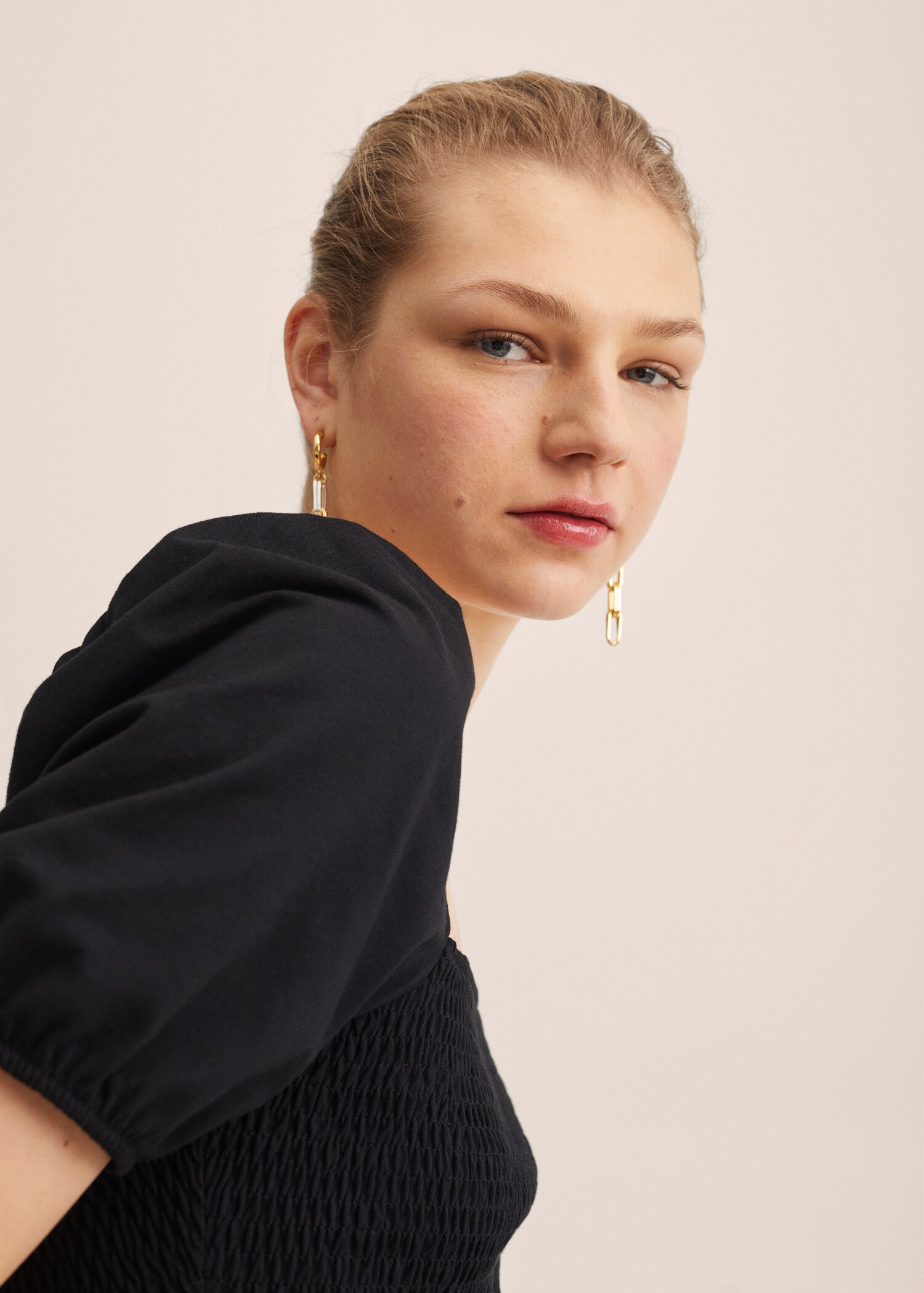 Cotton t-shirt with puffed sleeves  - Details of the article 1