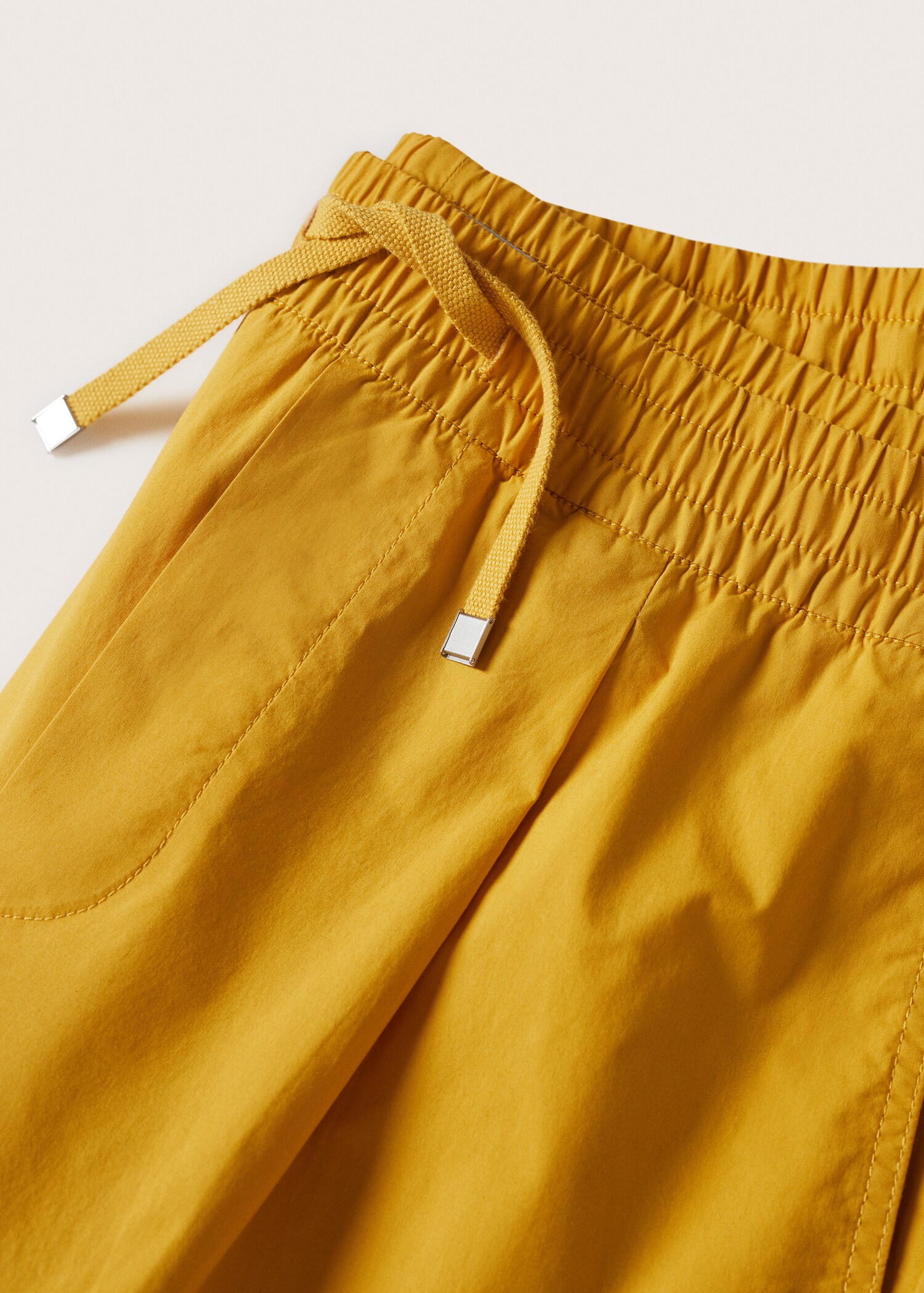 Cotton shorts with drawstring - Details of the article 8