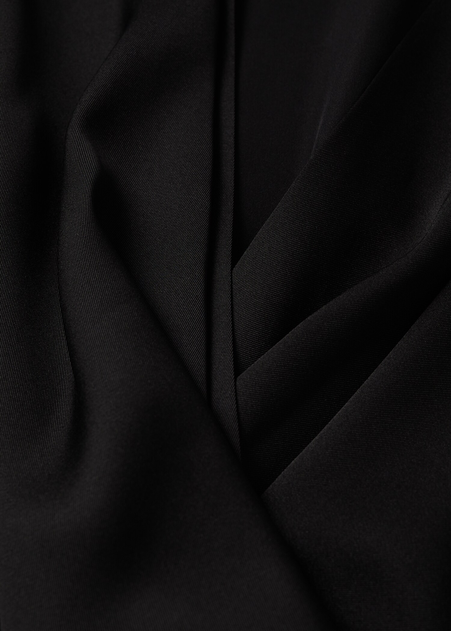 Robe cache-cœur satinée - Détail de l'article 8