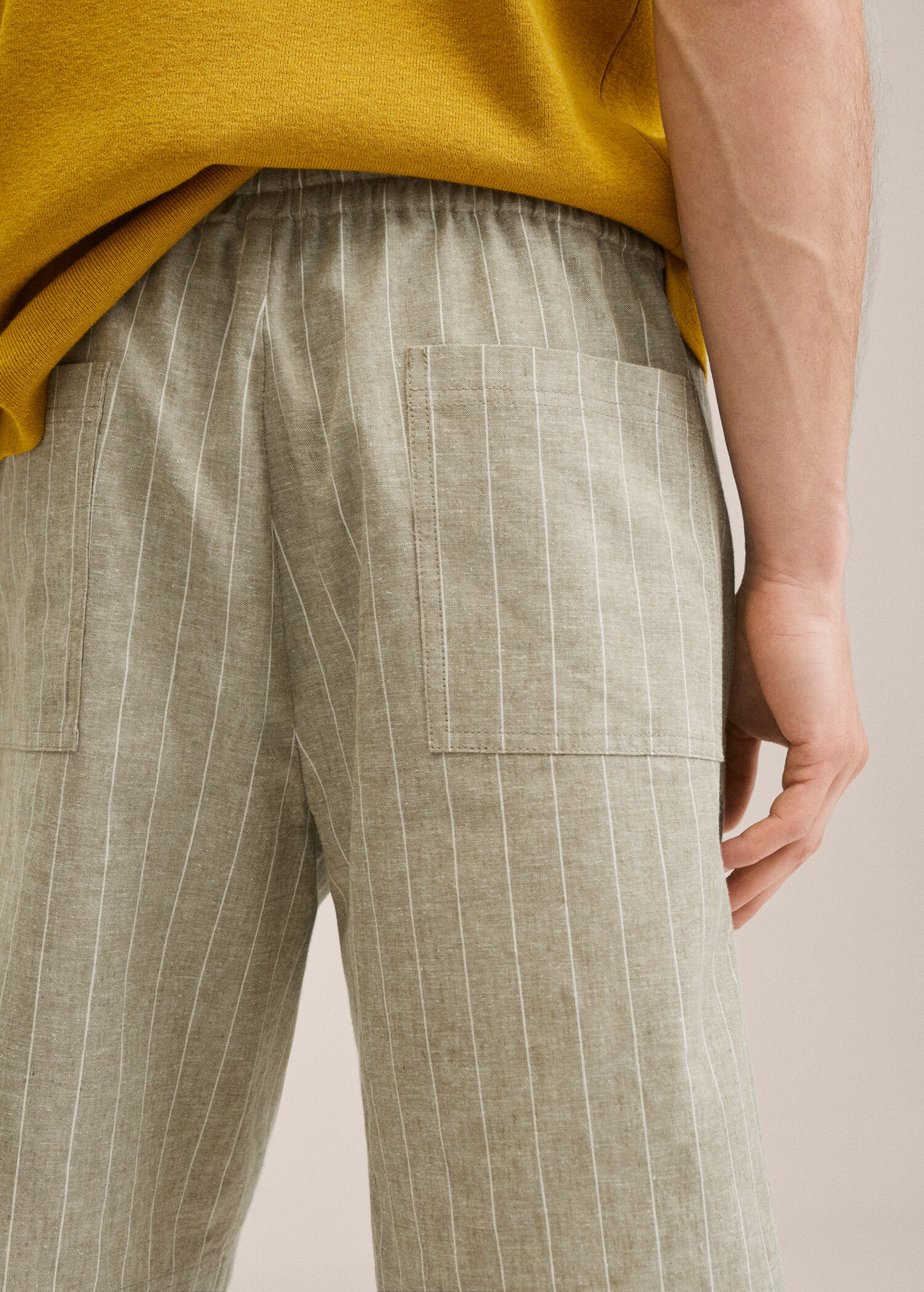 Striped linen-cotton blend Bermuda short - Details of the article 3