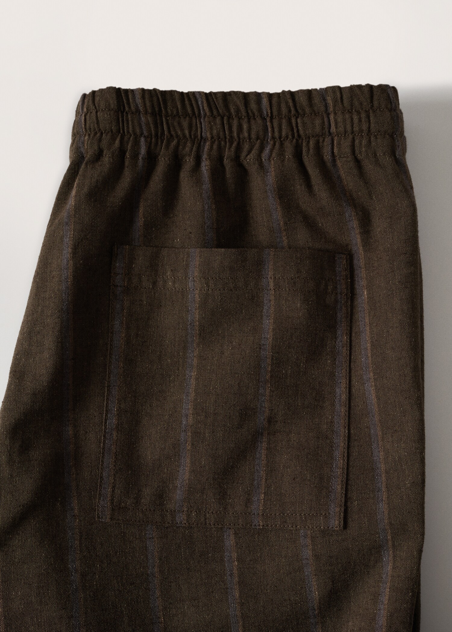 Striped linen-cotton blend Bermuda short - Details of the article 8