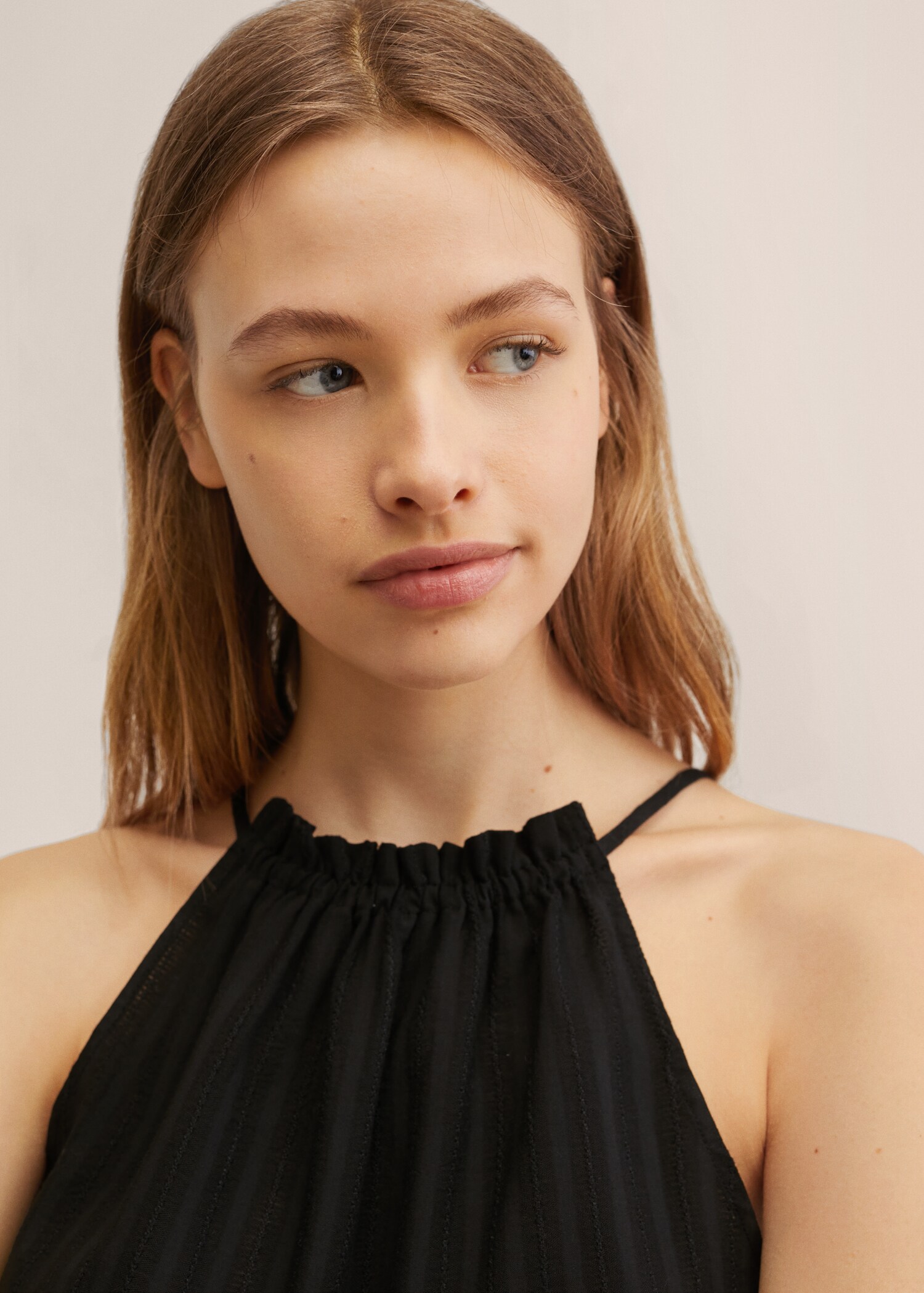 Textured halter top - Details of the article 3