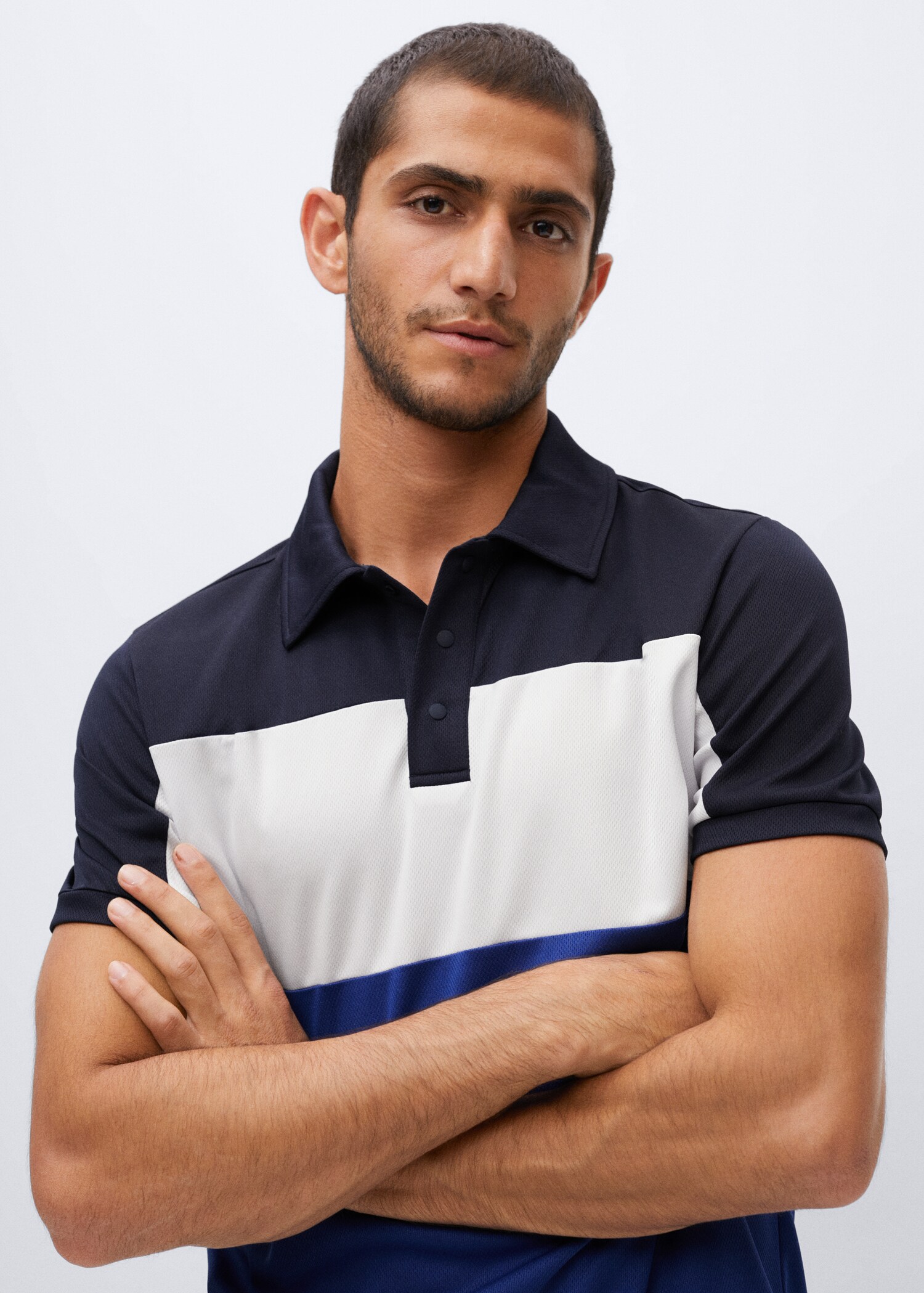 Colour-block breathable polo shirt - Details of the article 1