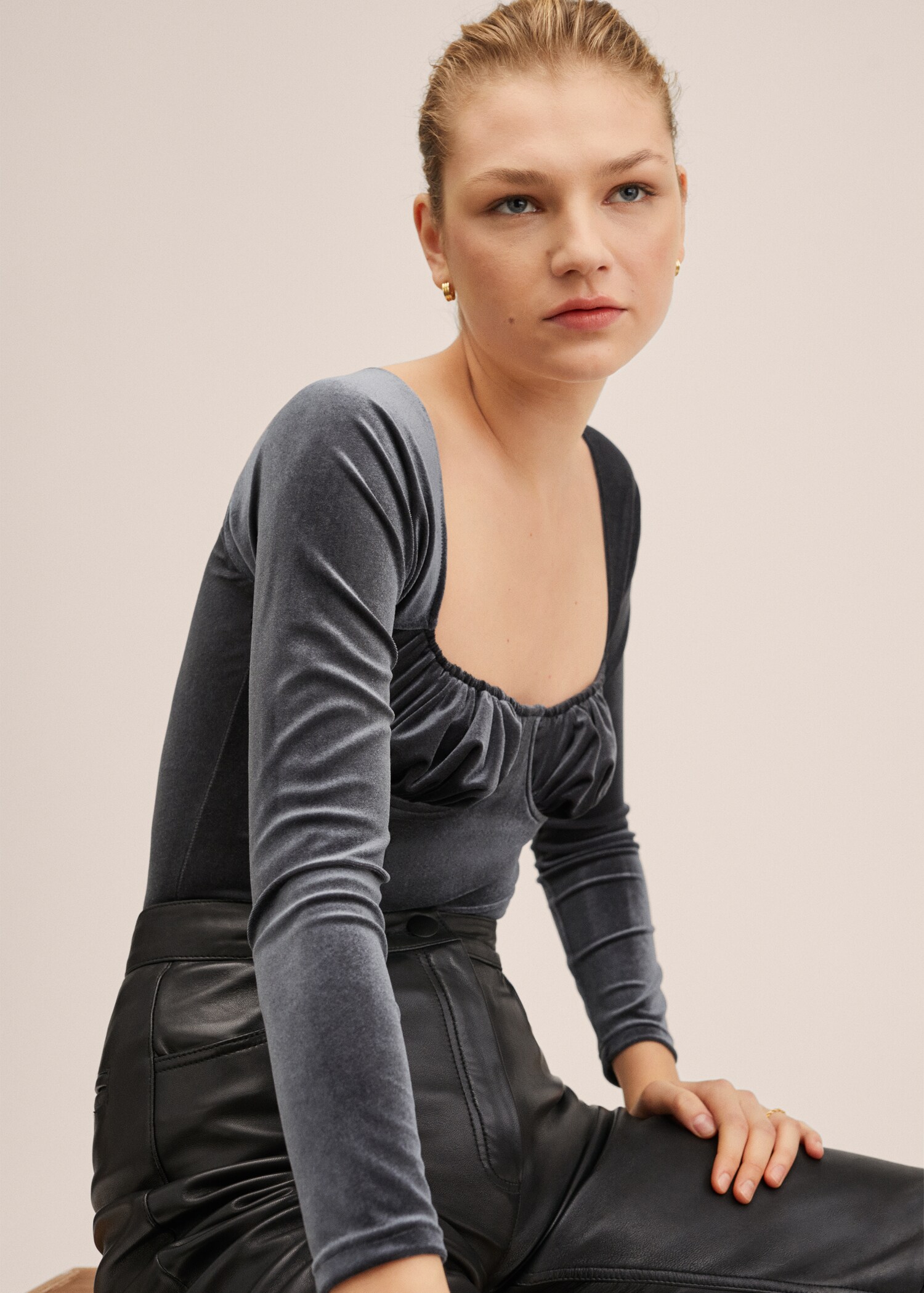 Velvet bra-effect bodysuit - Details of the article 2
