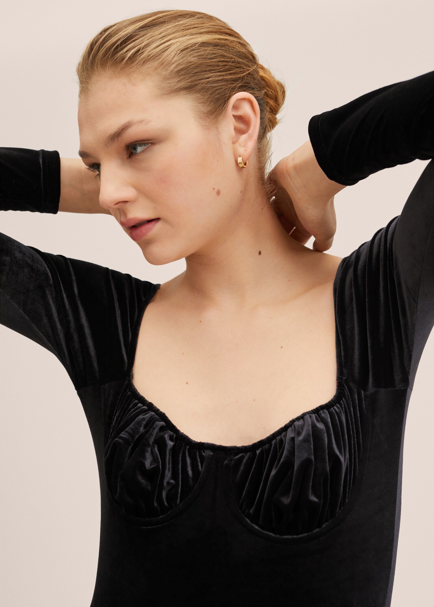 Velvet bra-effect bodysuit - Details of the article 1