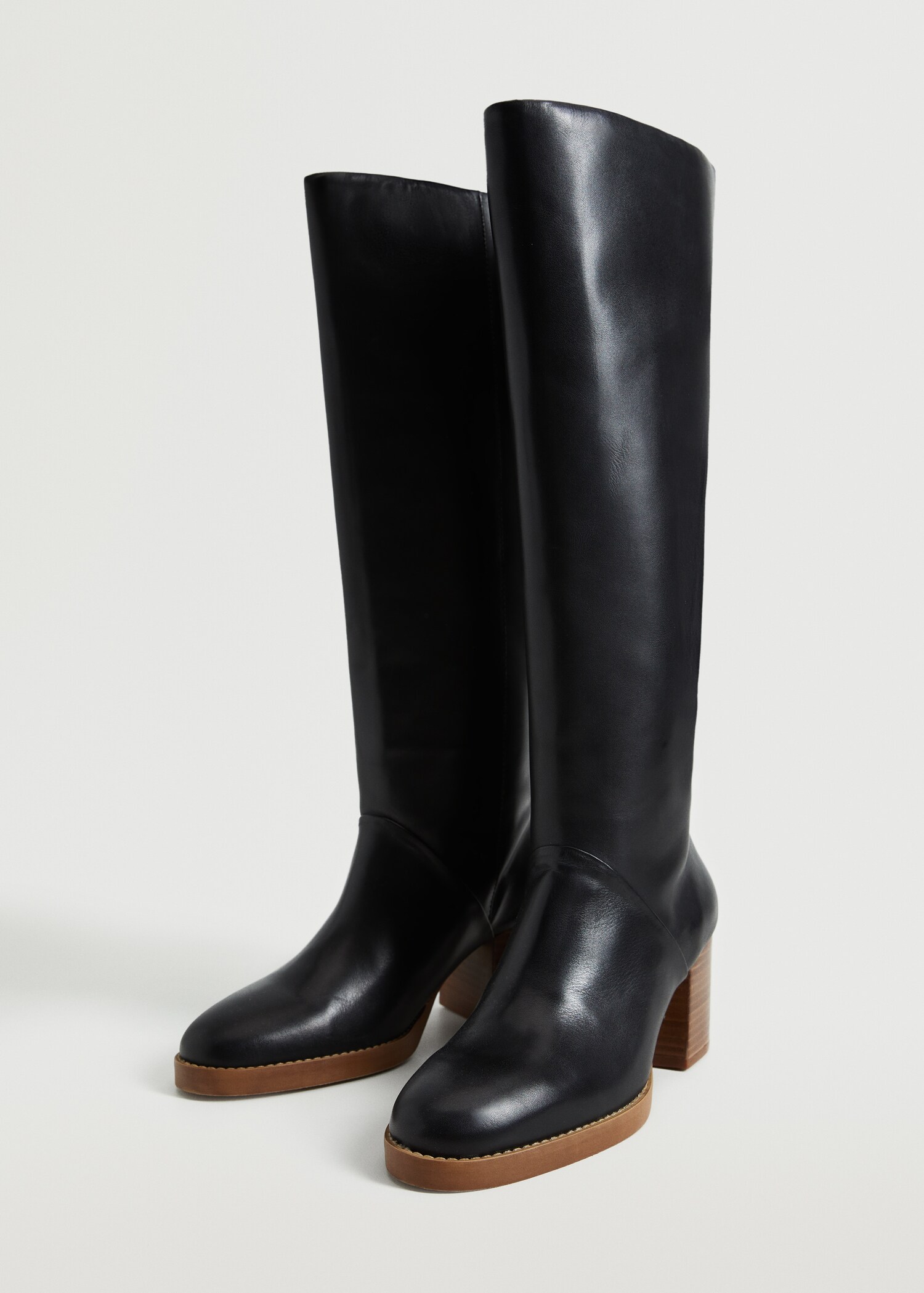 Bottes cuir talon - Plan moyen