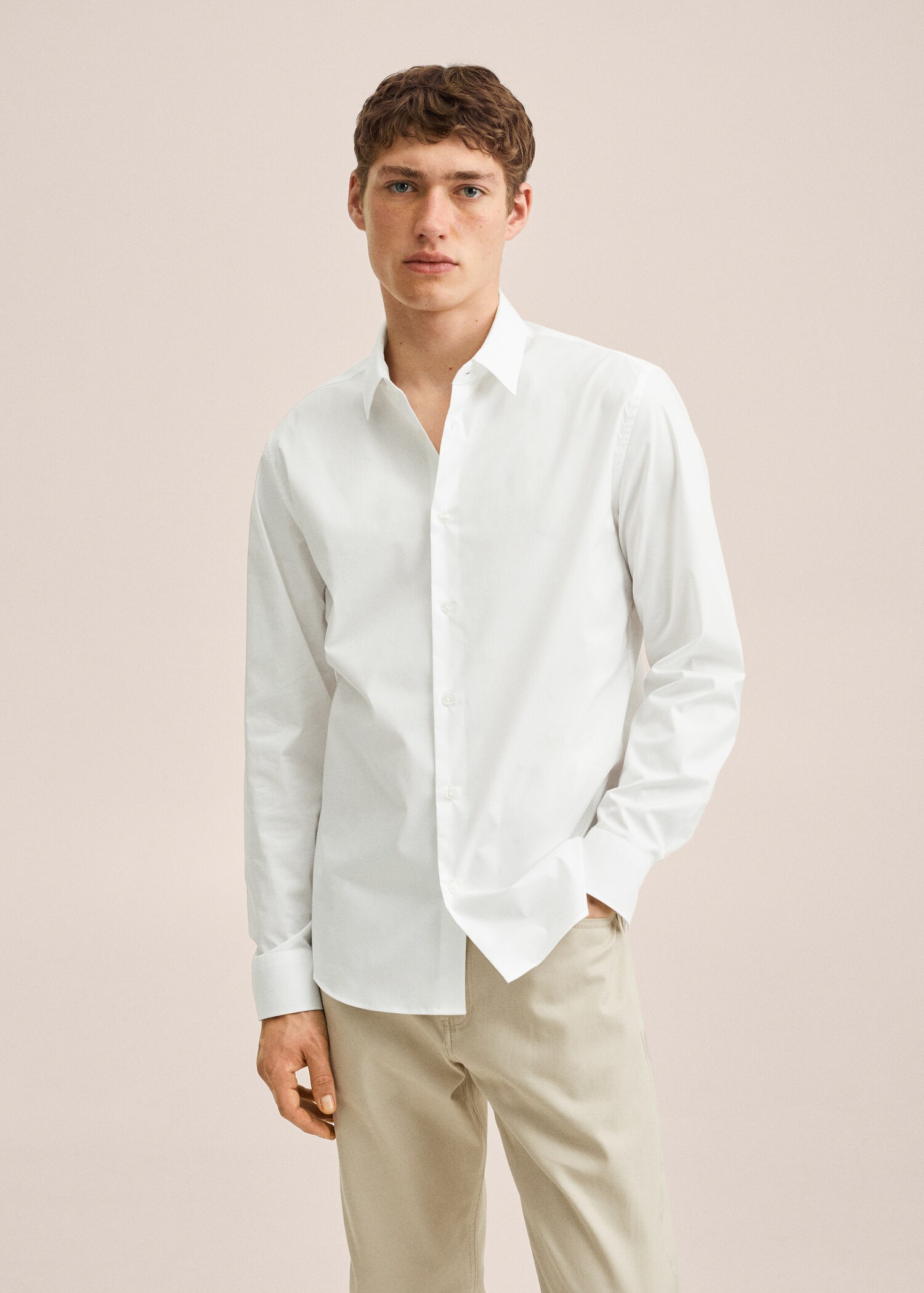 Košile slim fit ze strečové bavlny - Náhled ve středové rovině