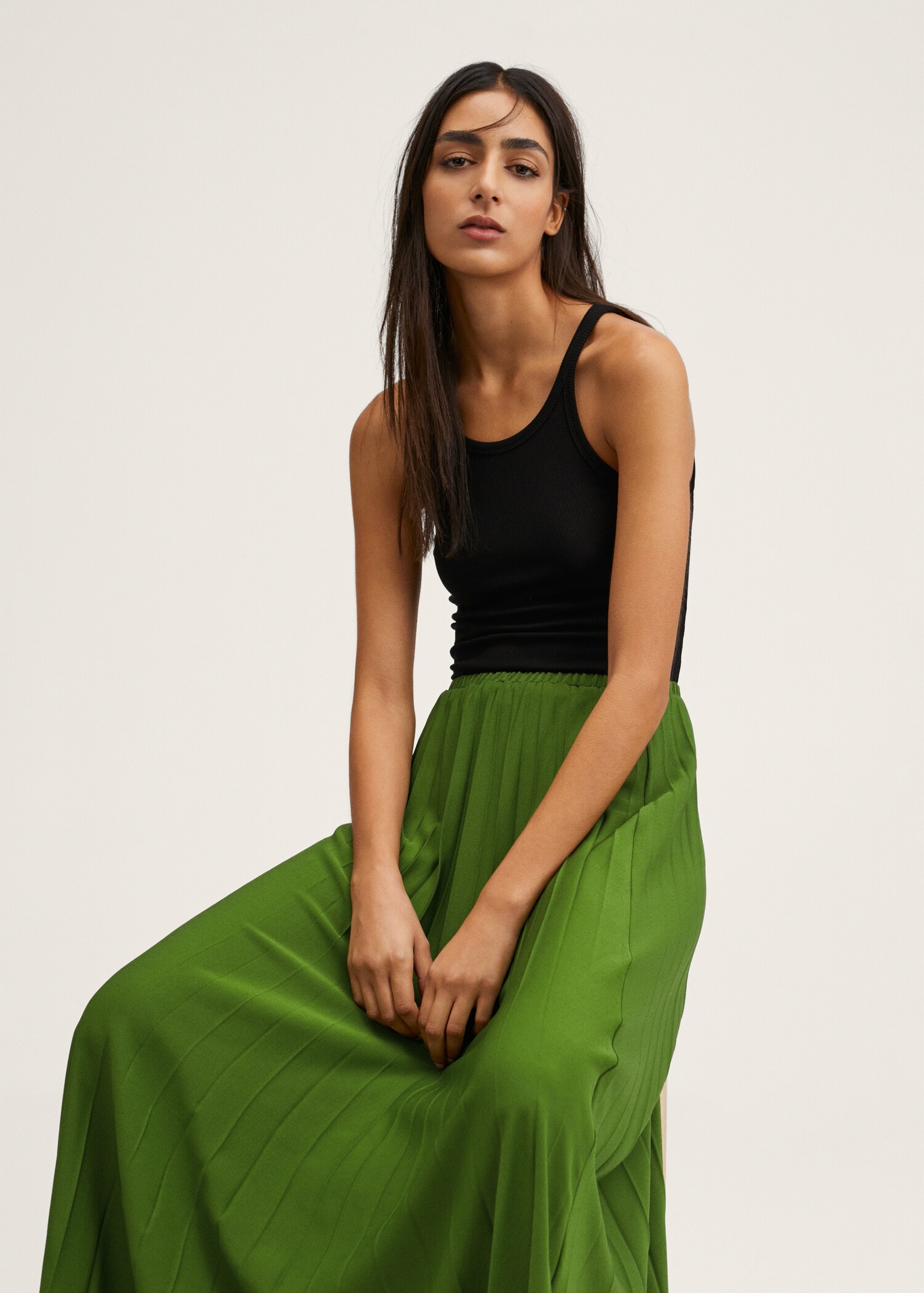 Pleated long skirt - Details of the article 2