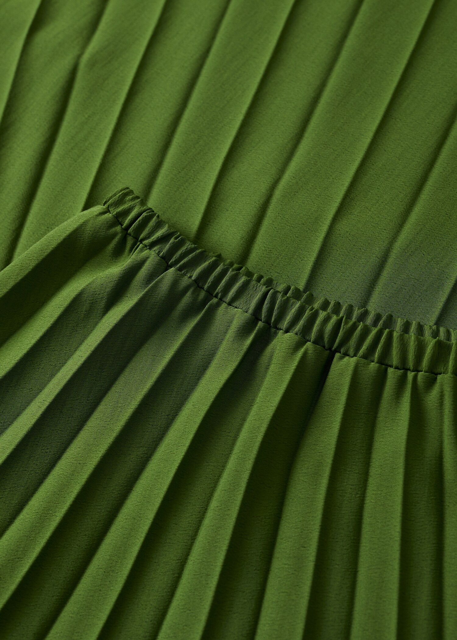 Pleated long skirt - Details of the article 8