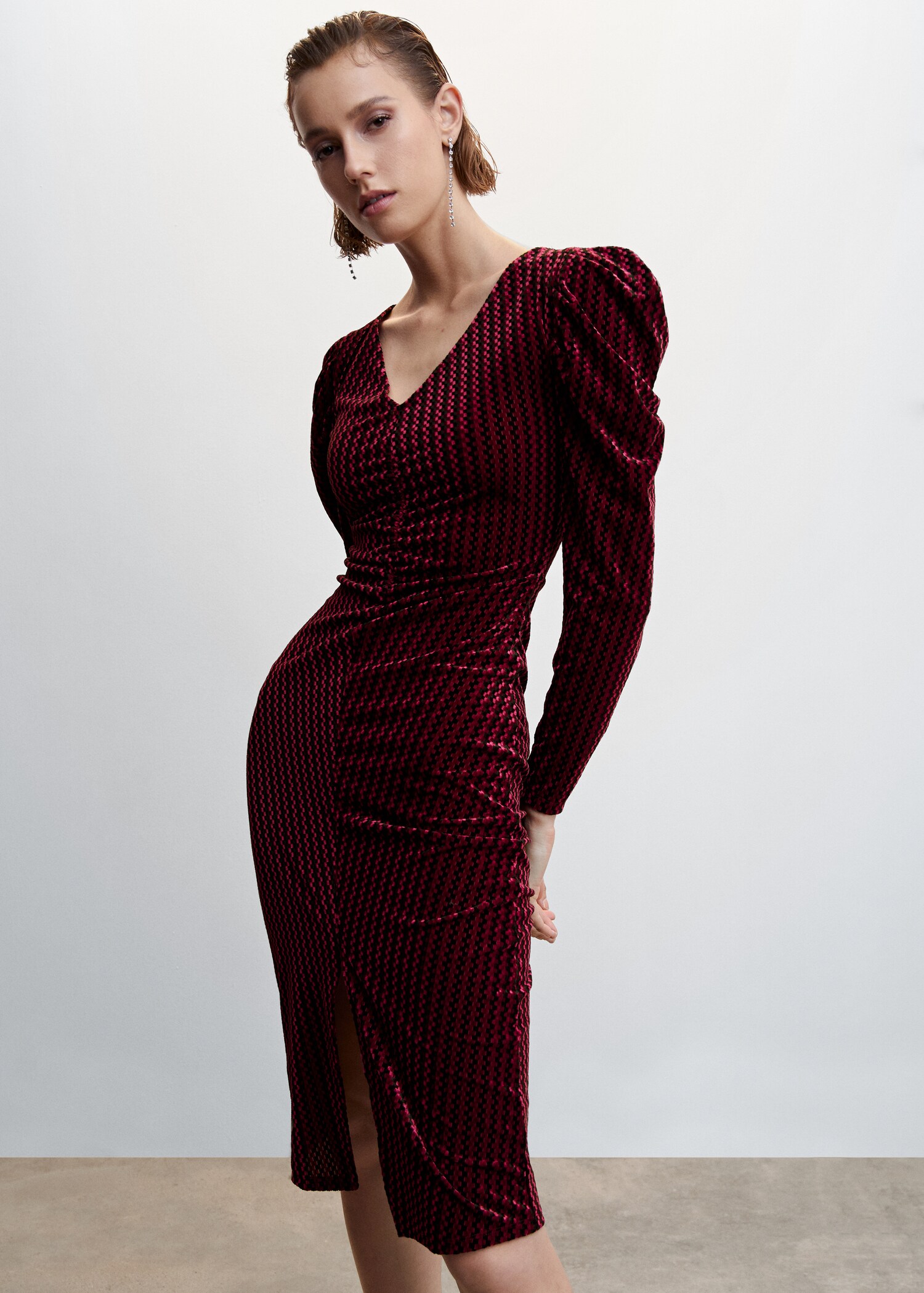 Robe velours manches bouffantes - Plan moyen