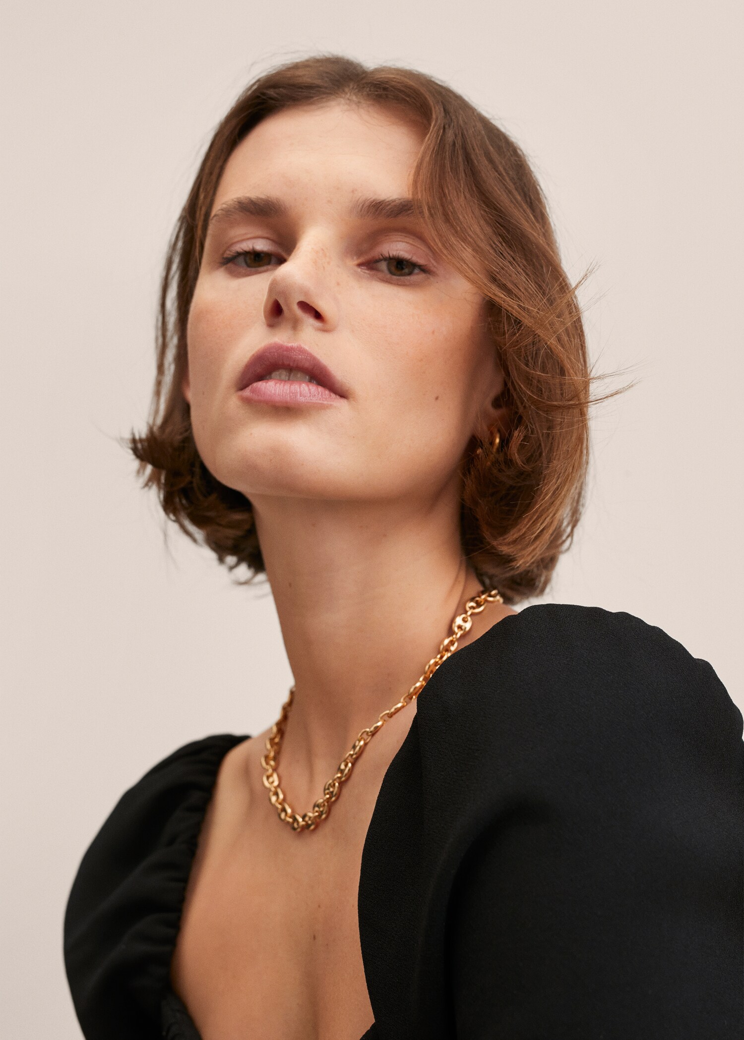 Puff-sleeved cropped blouse - Details of the article 2
