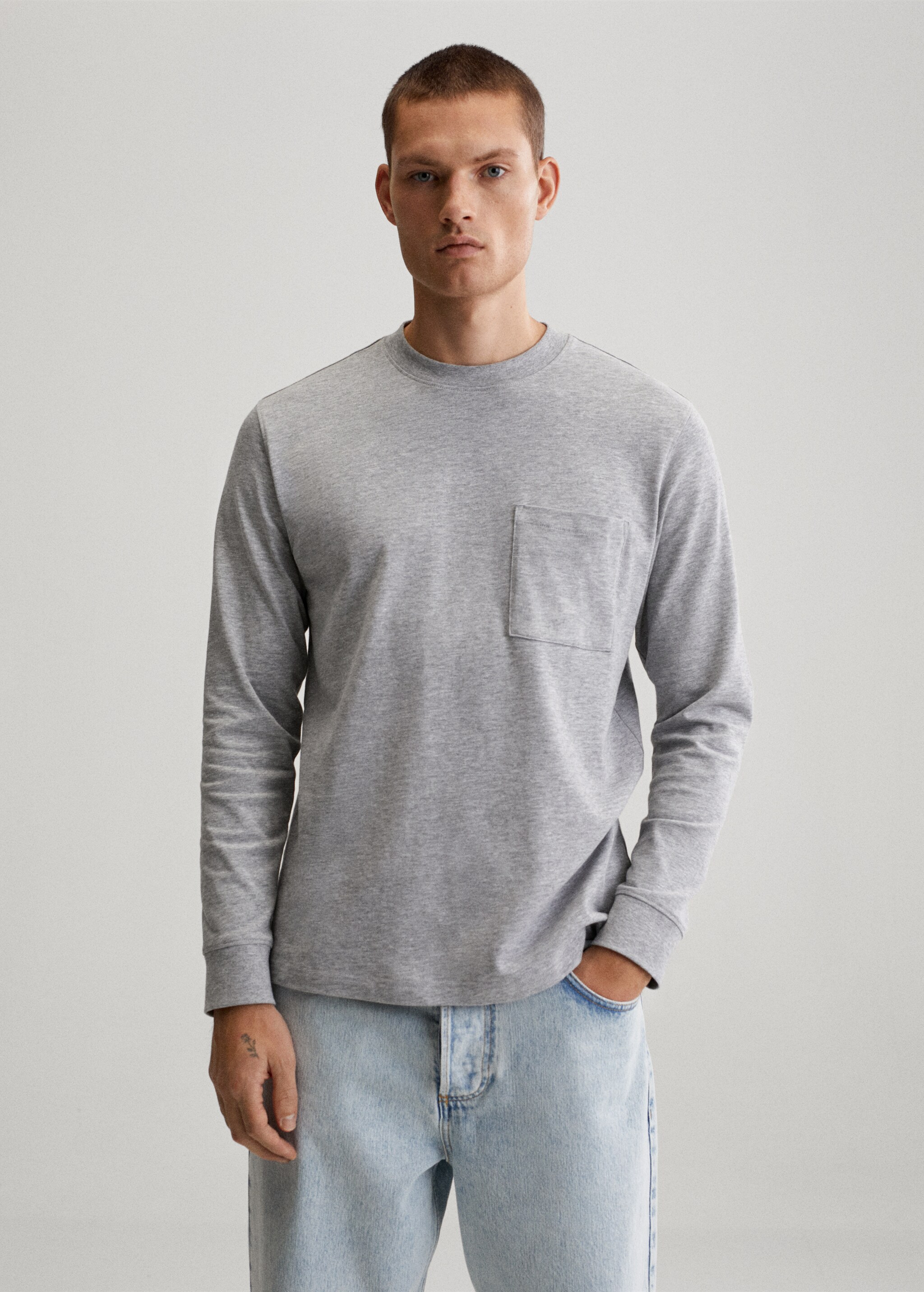 Camiseta manga larga Tiago - Plano medio