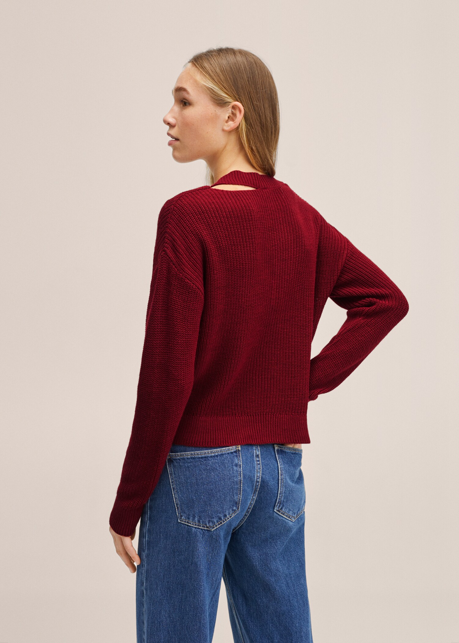 Cut-out knitted sweater - Reverse of the article