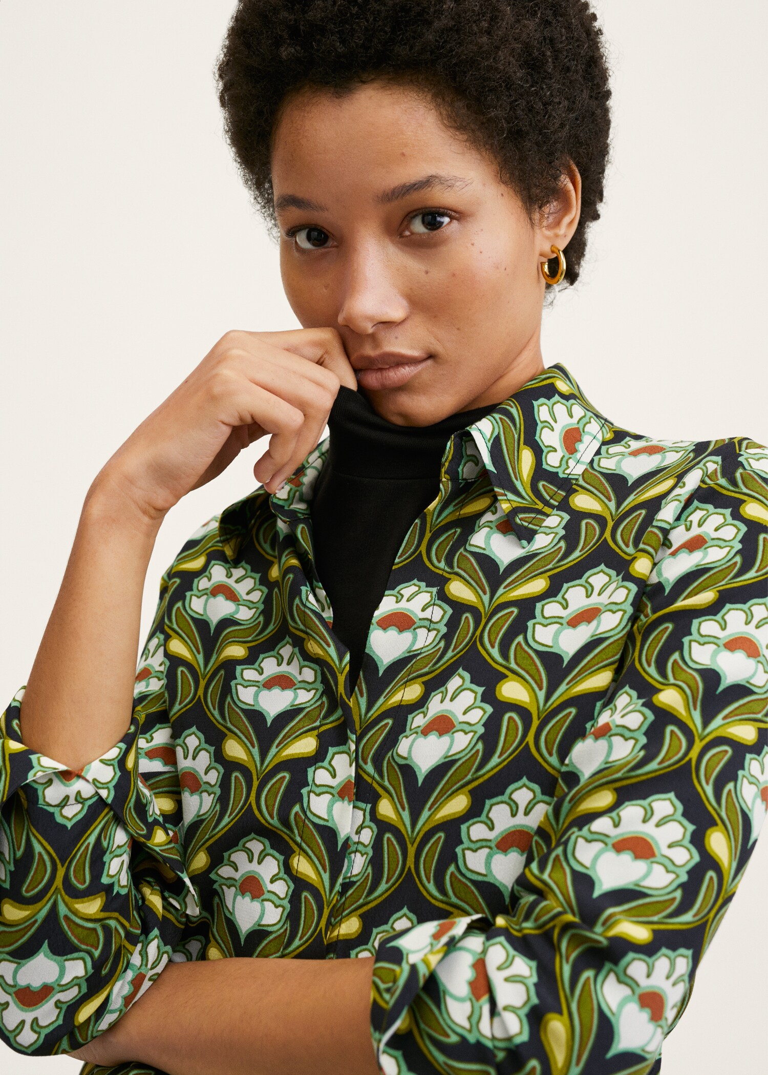 Blusa entallada estampada - Detalle del artículo 1