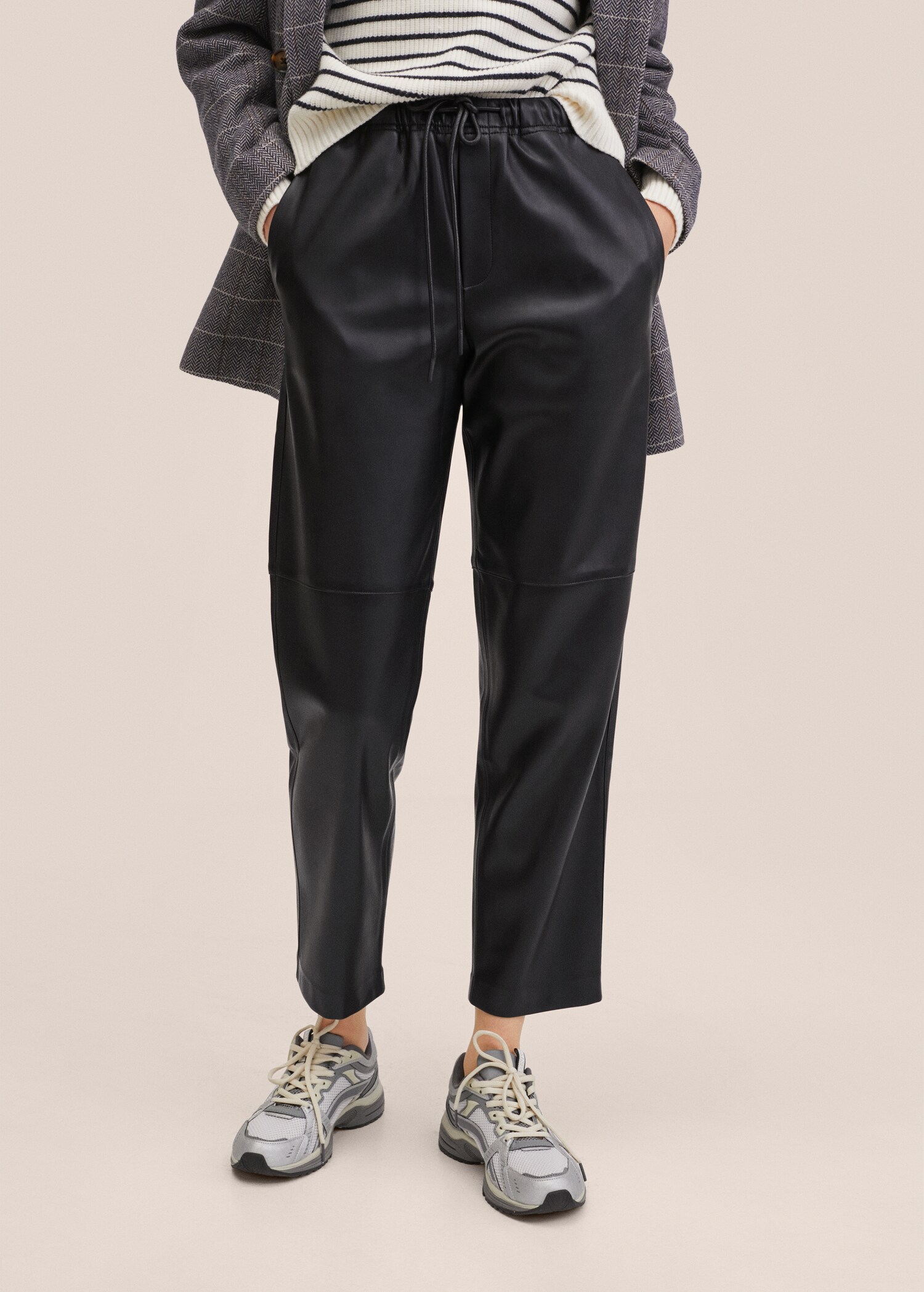 Leather-effect elastic waist trousers - Medium plane