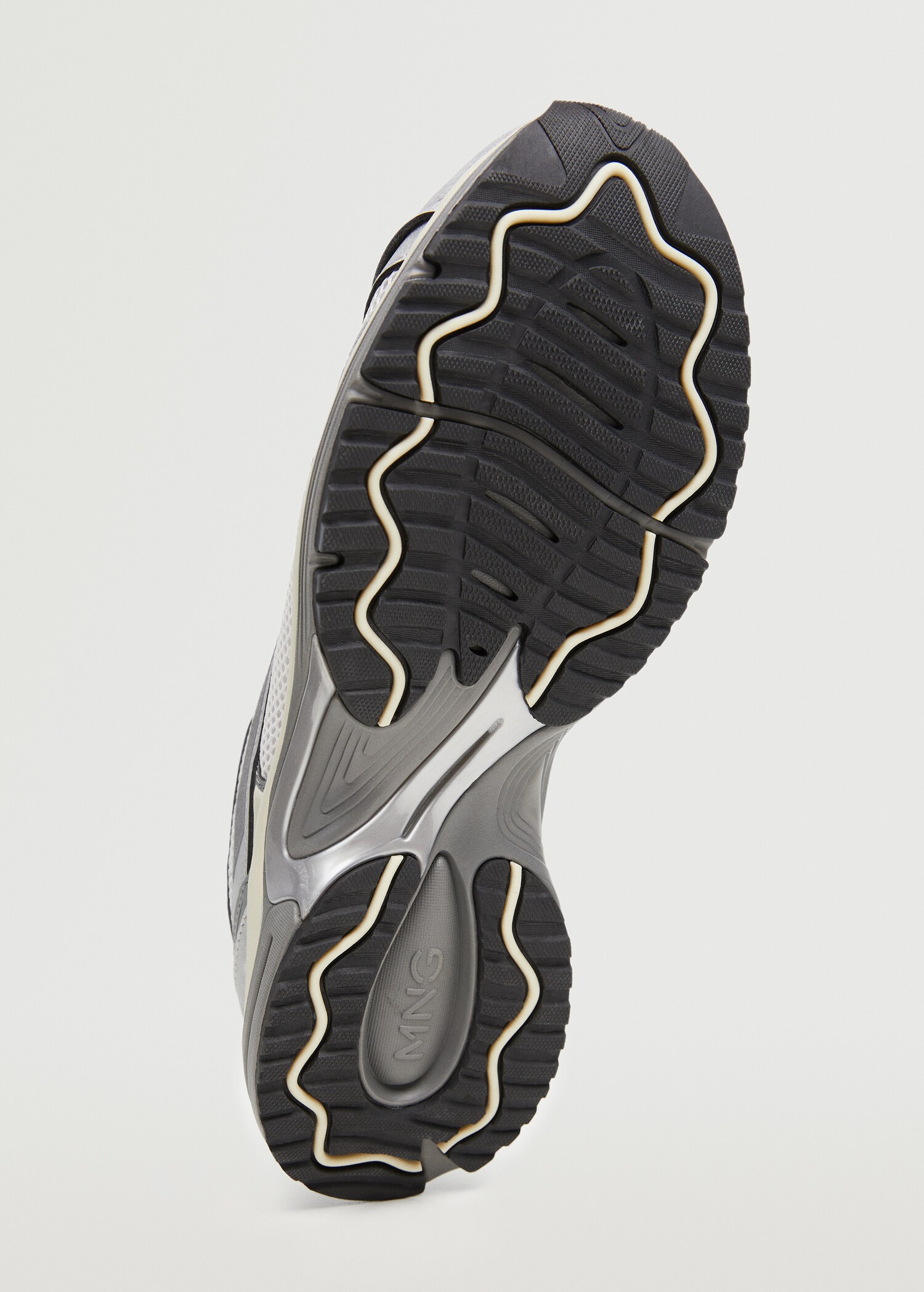 Combined mesh trainers - Details of the article 4