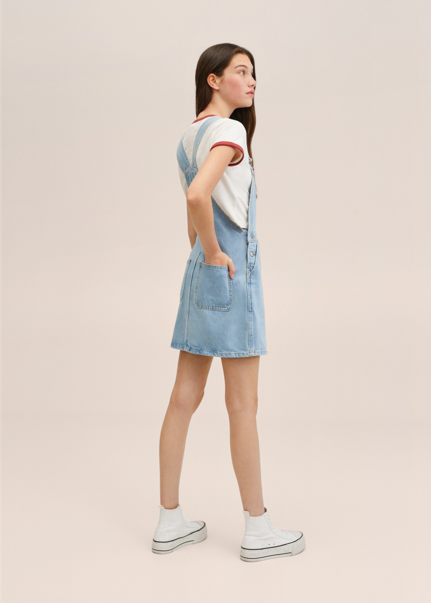 Short denim pinafore - Reverse of the article