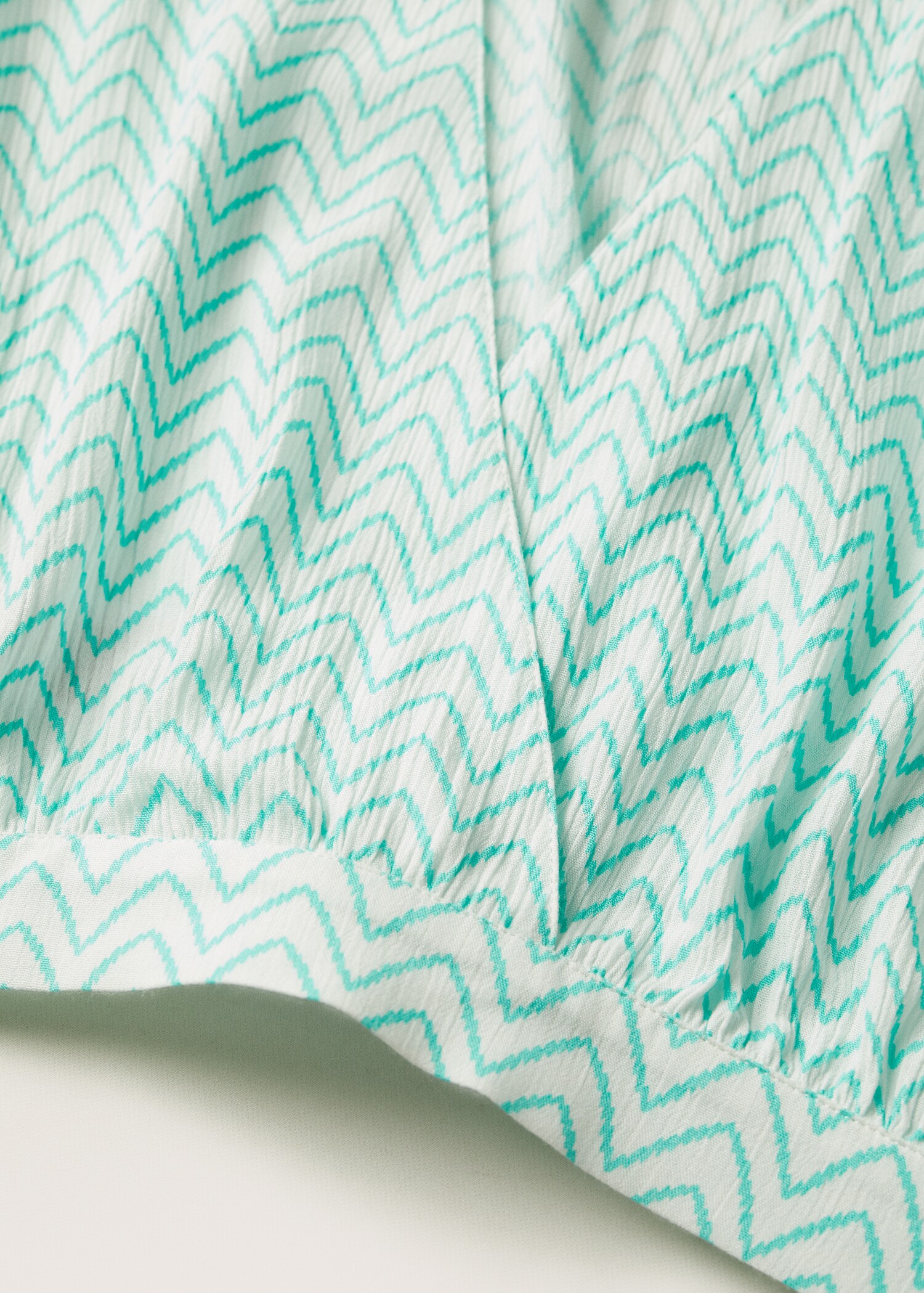 Printed crop blouse - Details of the article 8