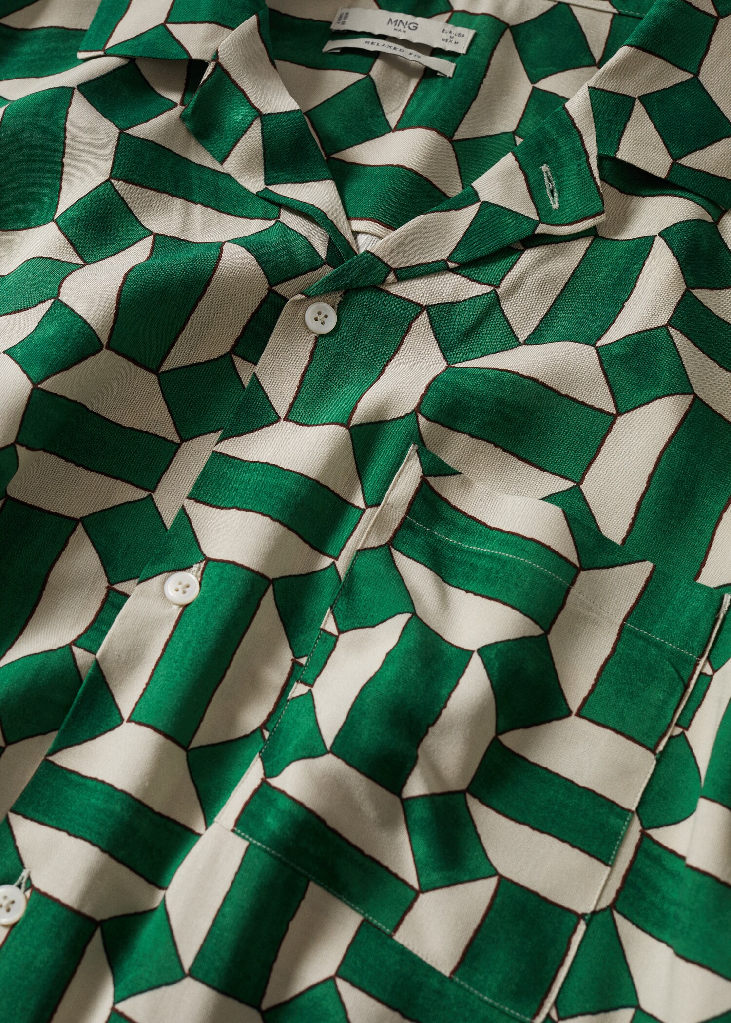 Printed flowy shirt - Details of the article 8