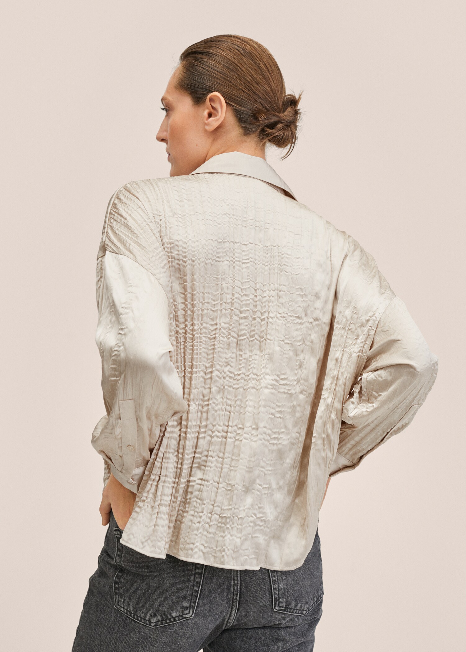 Camisa satinada oversize - Reverso del artículo