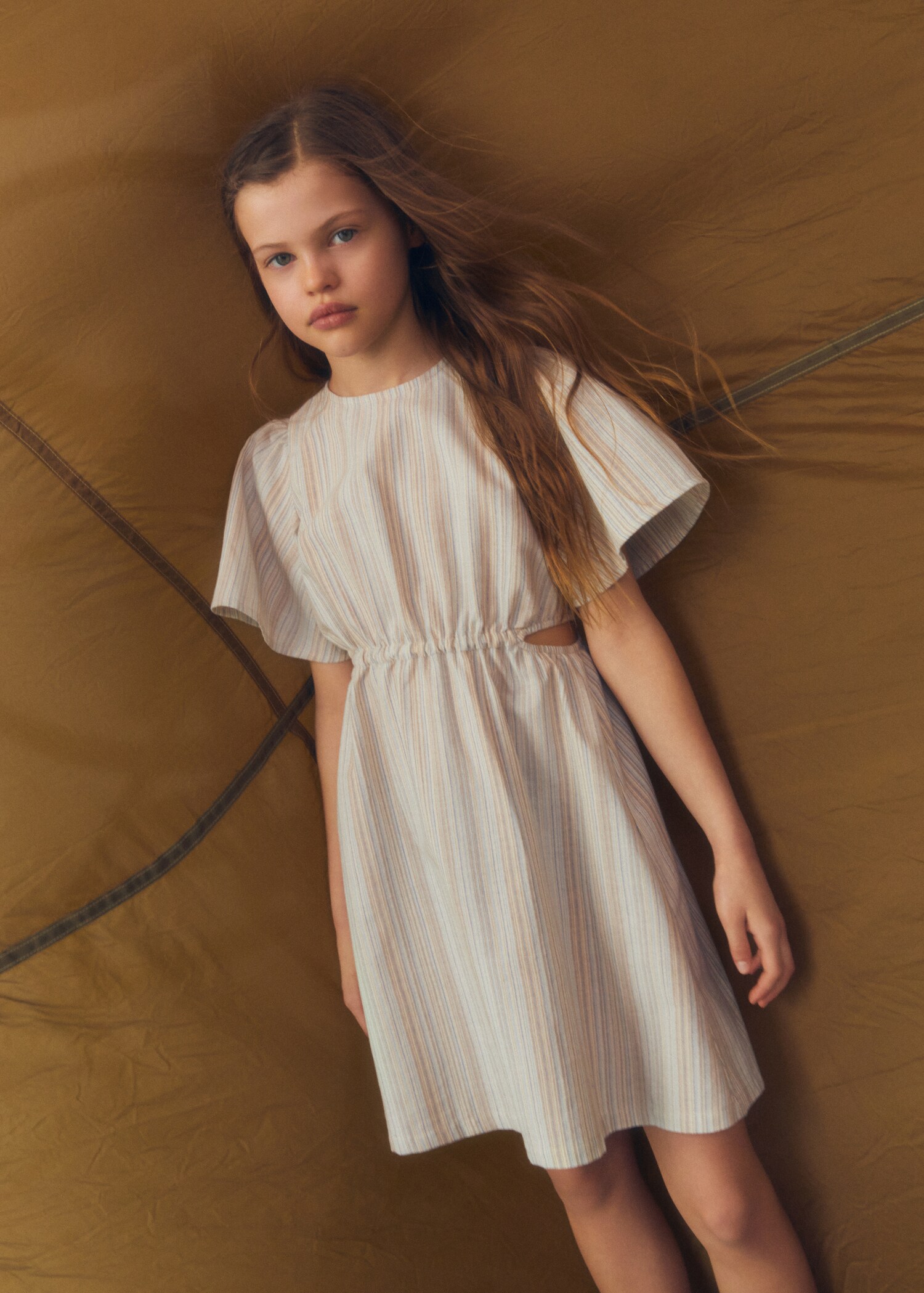 Cut-out striped dress - Details of the article 6