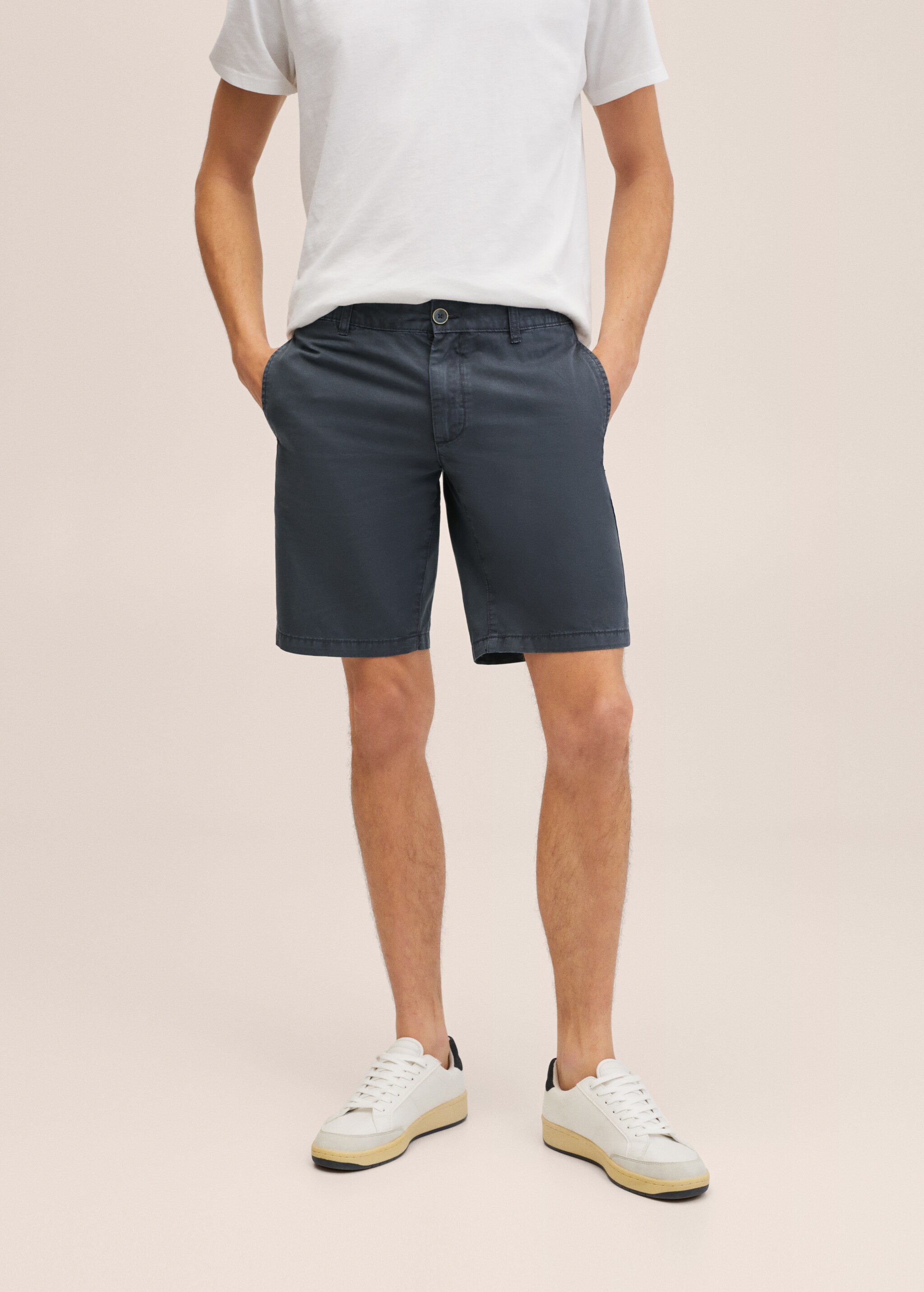 Slim-fit chino cotton bermuda shorts - Details of the article 1