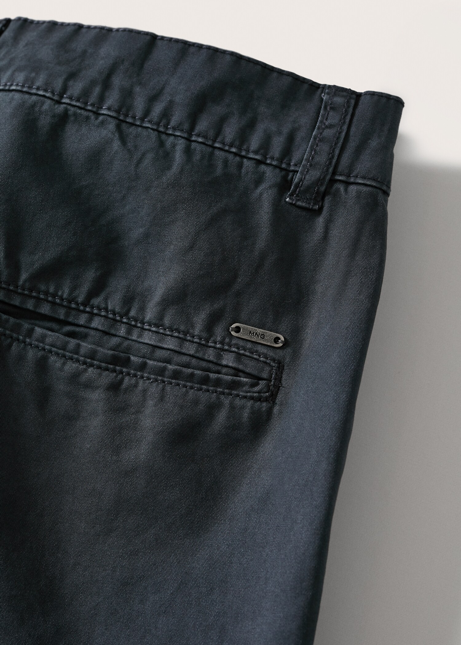 Bermudashorts i chinostil i bomull, slim-fit - Artikkeldetalj 8