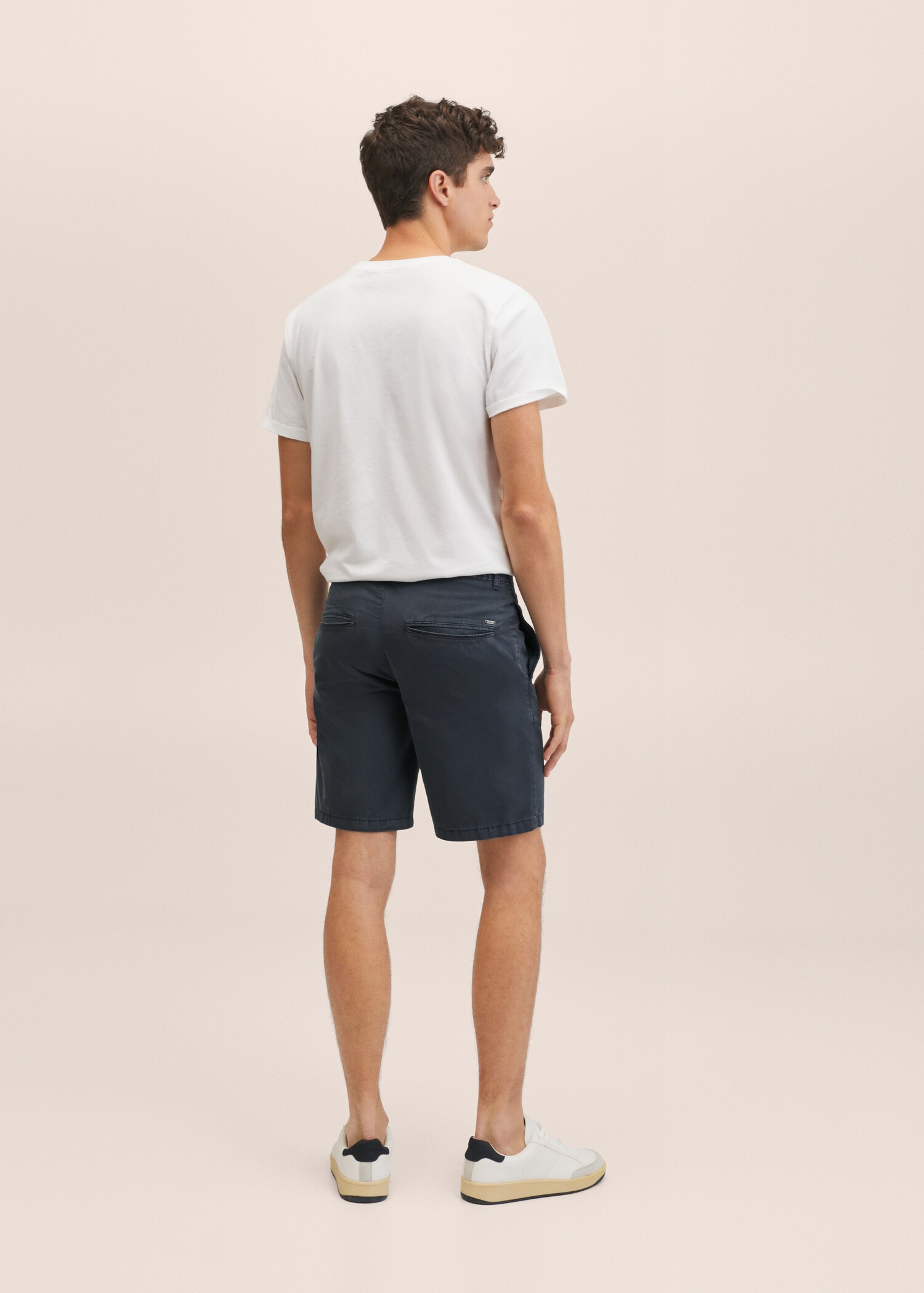 Bermudashorts i chinostil i bomull, slim-fit - Baksiden av artikkelen