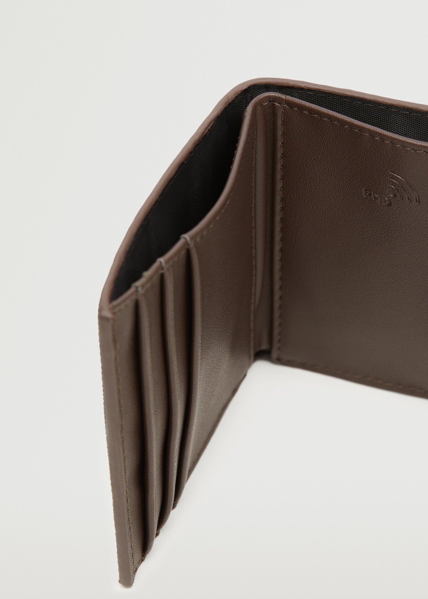 Pouzdro na karty v oblázkovém provedení anti contactless - Detail zboží 2