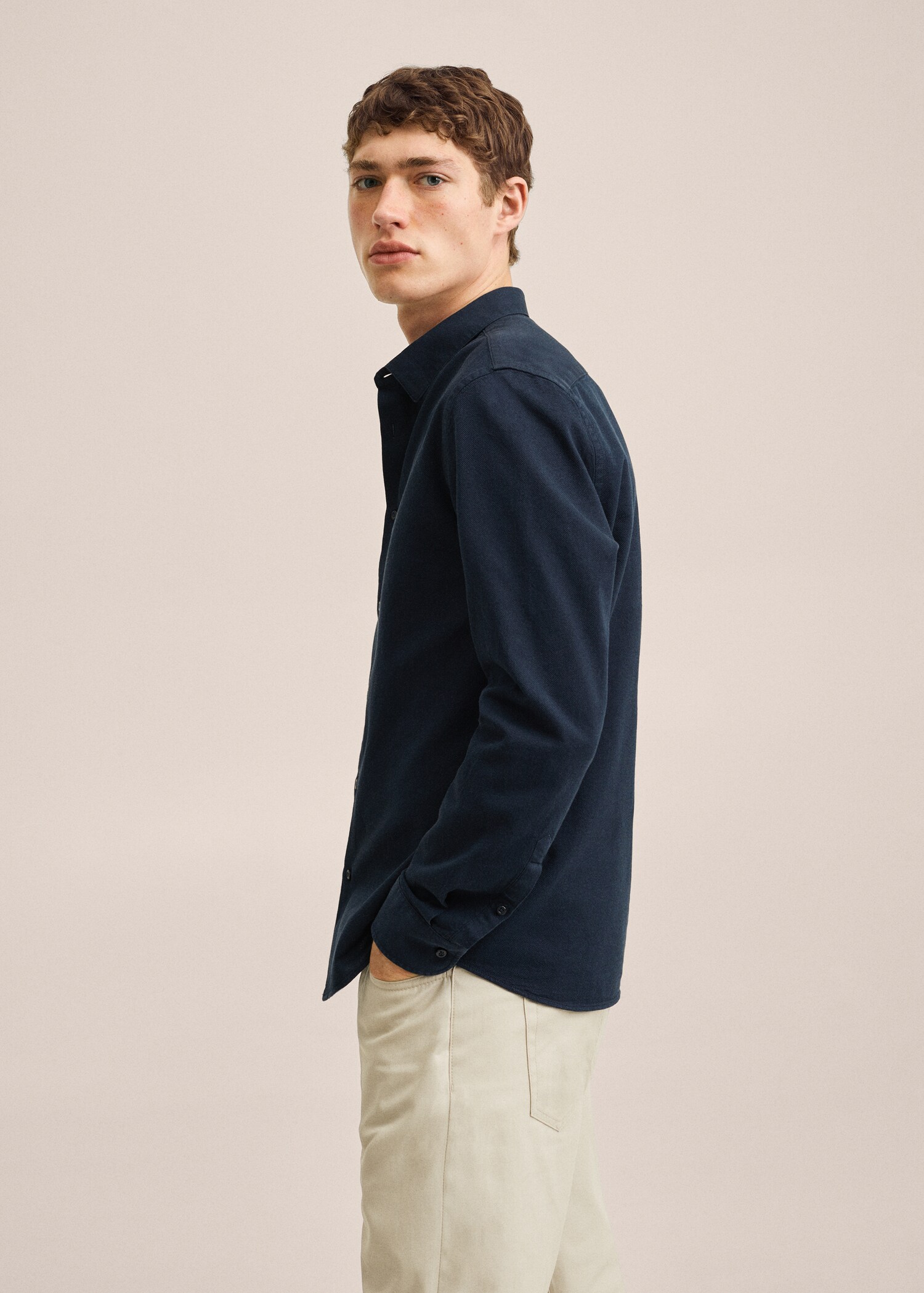 Bavlněná košile slim fit se strukturou - Detail zboží 2
