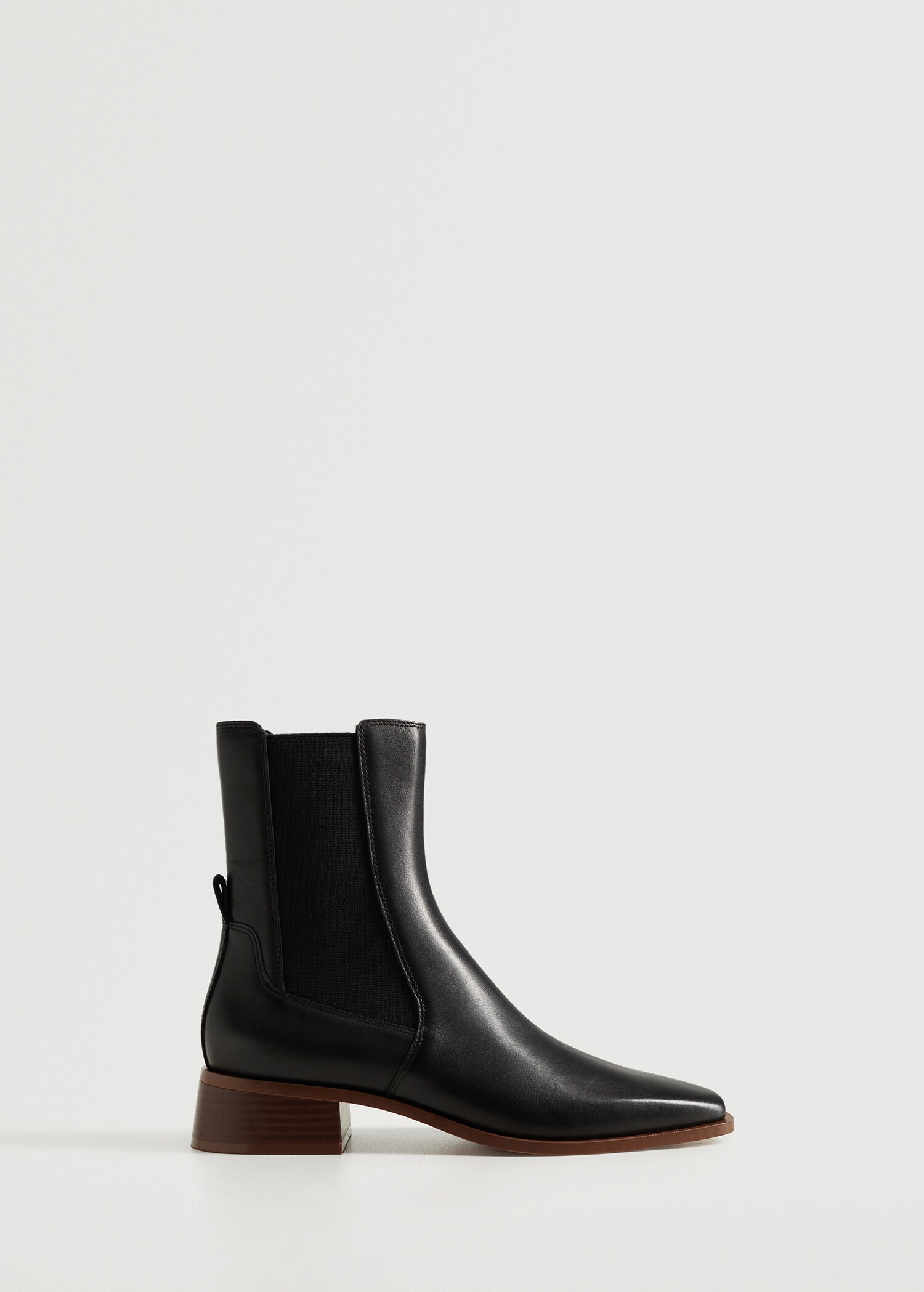 Leather Chelsea ankle boots - Article without model