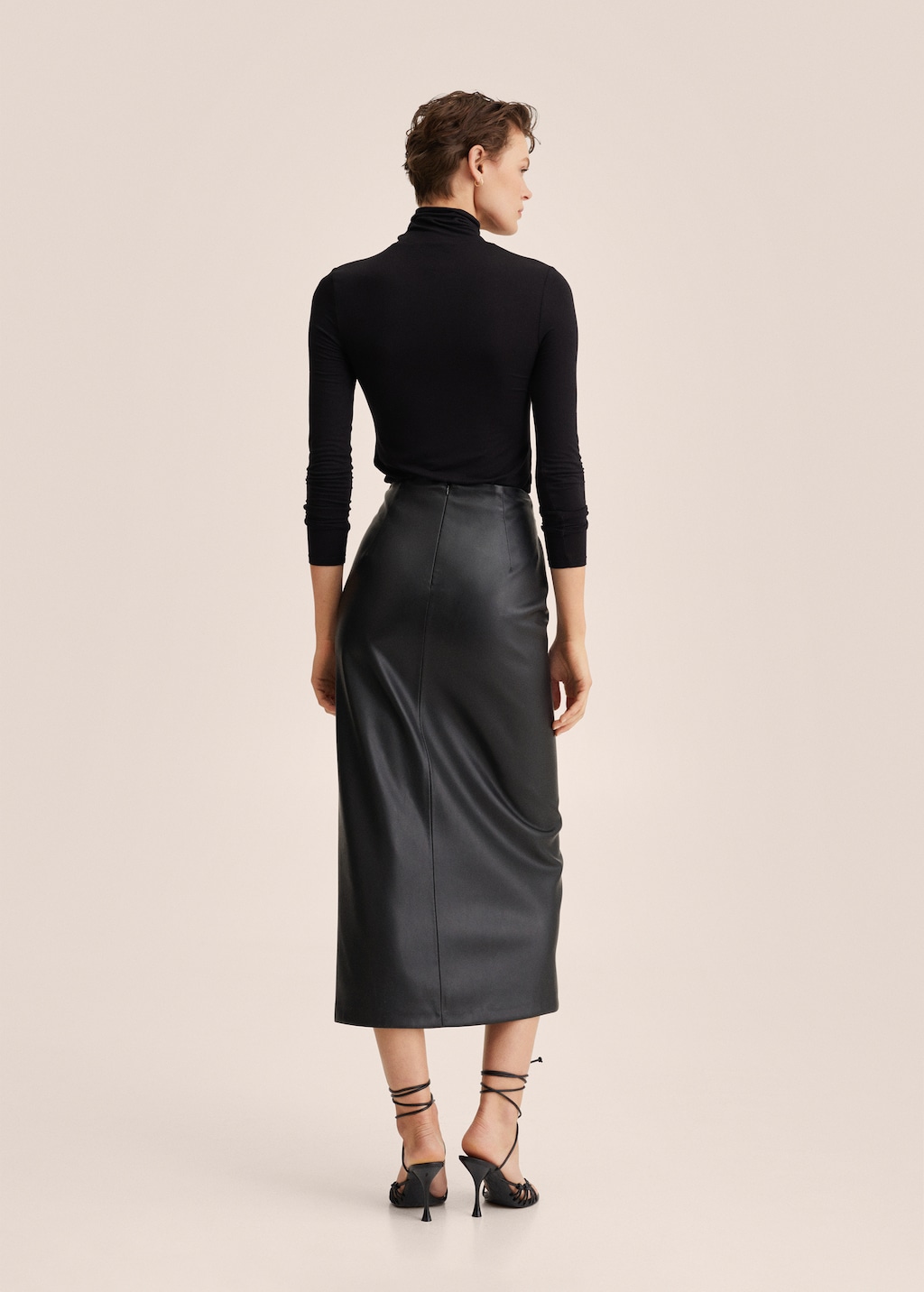 Leather effect cut out skirt Women MANGO OUTLET Slovakia