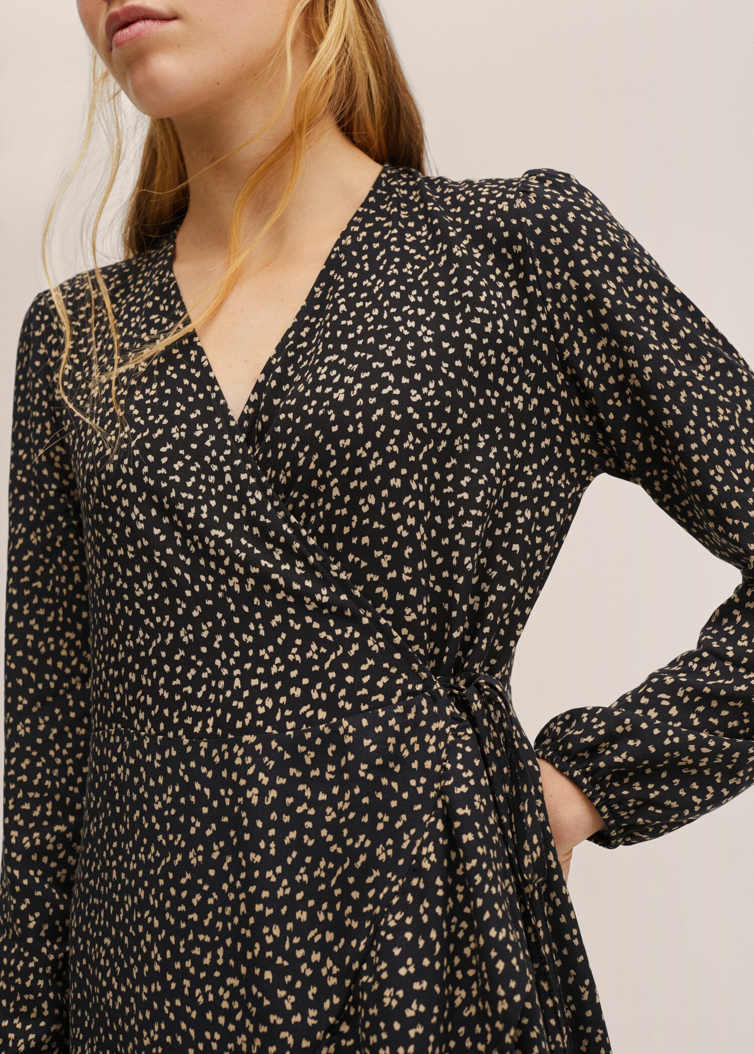 Flowy printed dress - Details of the article 2