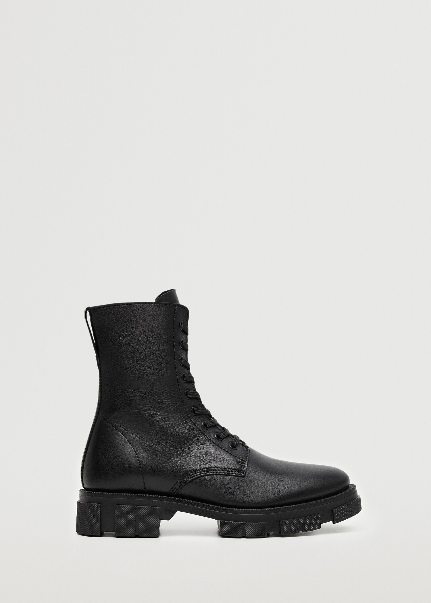 Lace-up leather boots - Article without model