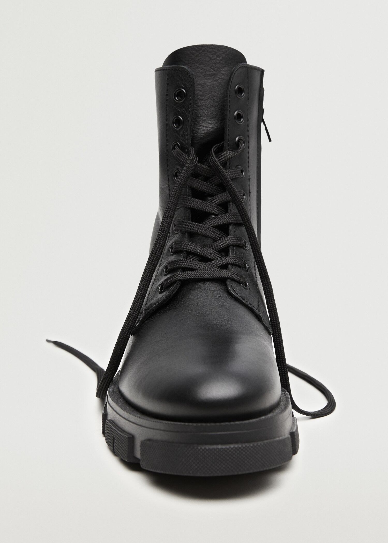 Lace-up leather boots - Details of the article 4