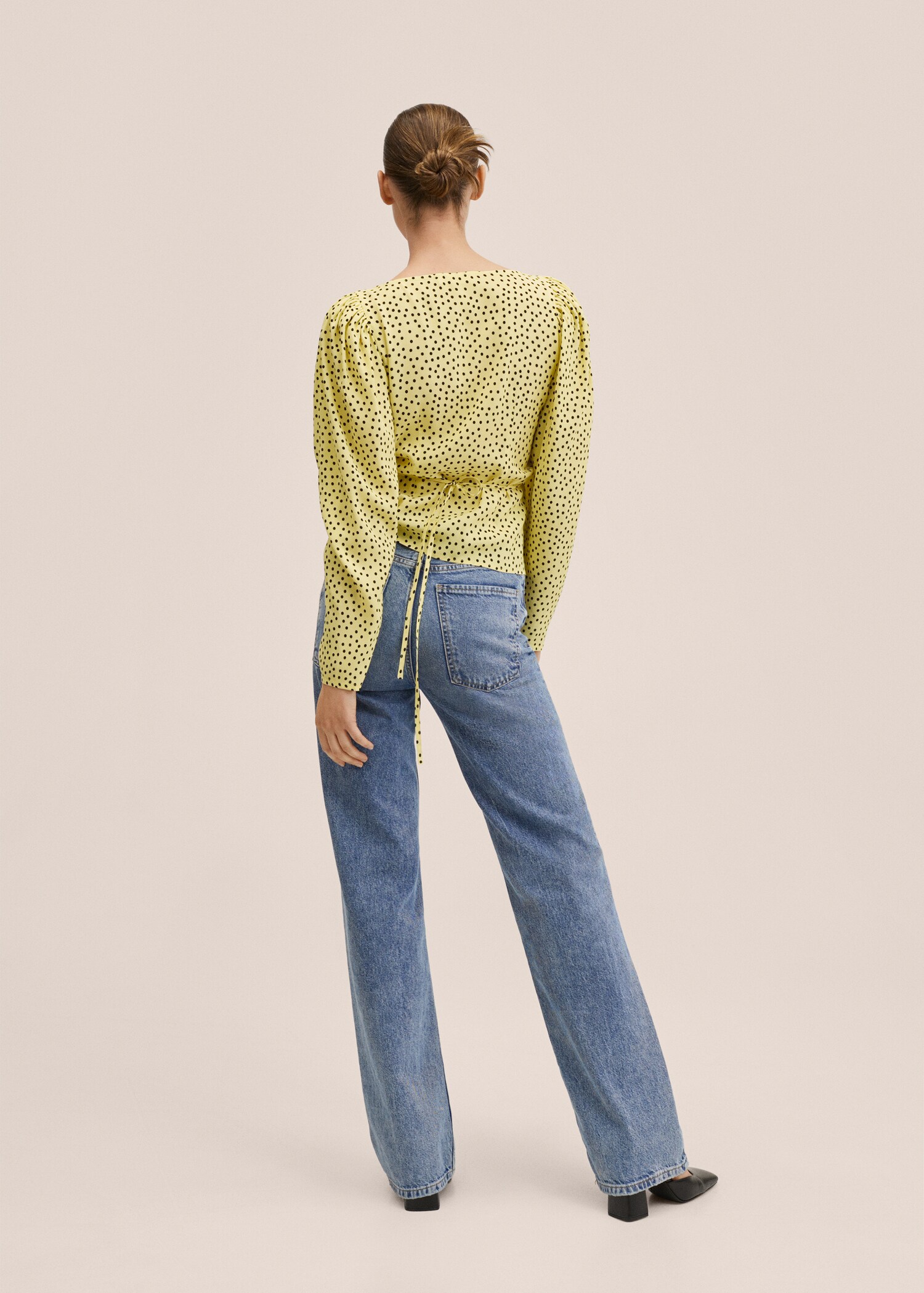 Double-breasted polka-dot blouse - Reverse of the article