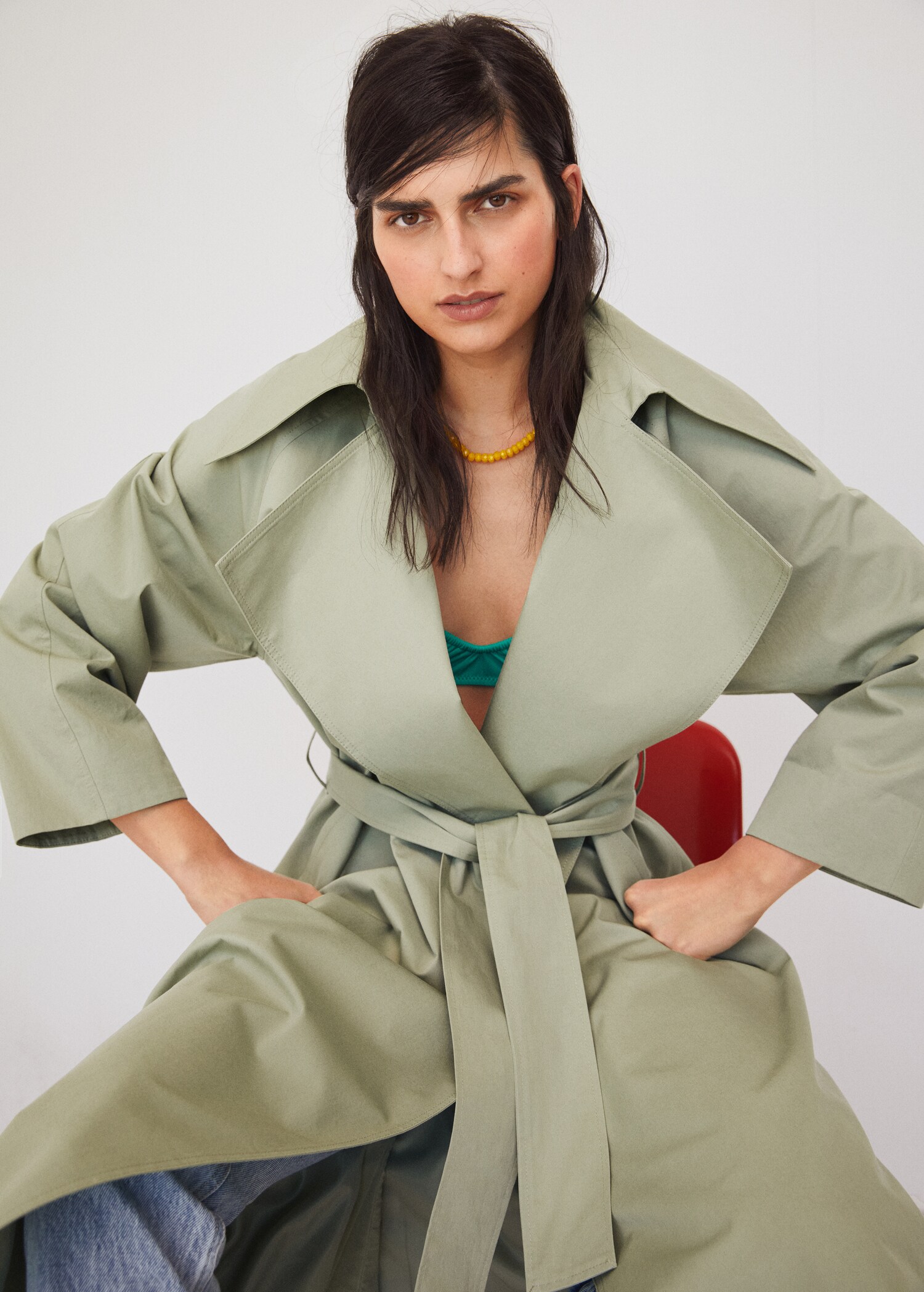 Oversize water-repellent trench coat - Details of the article 6
