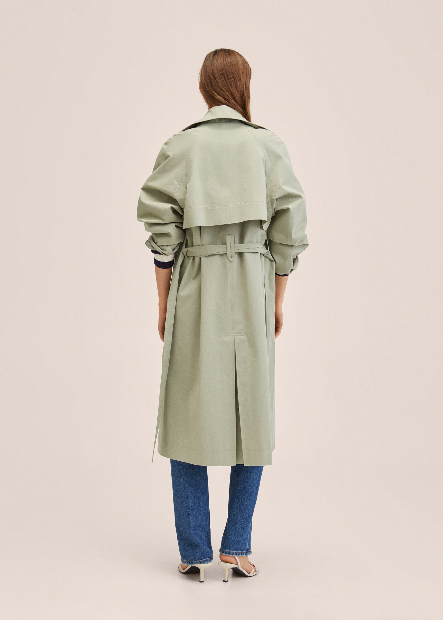 Oversize water-repellent trench coat - Reverse of the article