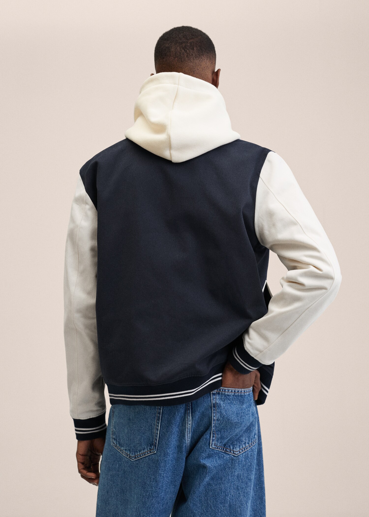 Chaqueta bomber varsity - Reverso del artículo