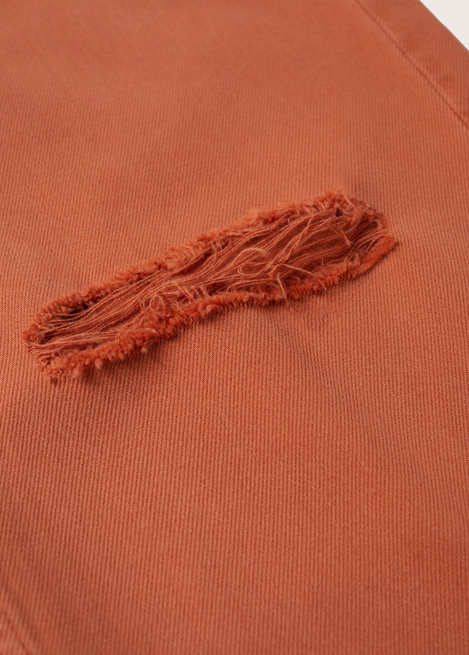 Jeanshängselbyxa med revor - Detaljer om artikeln 8