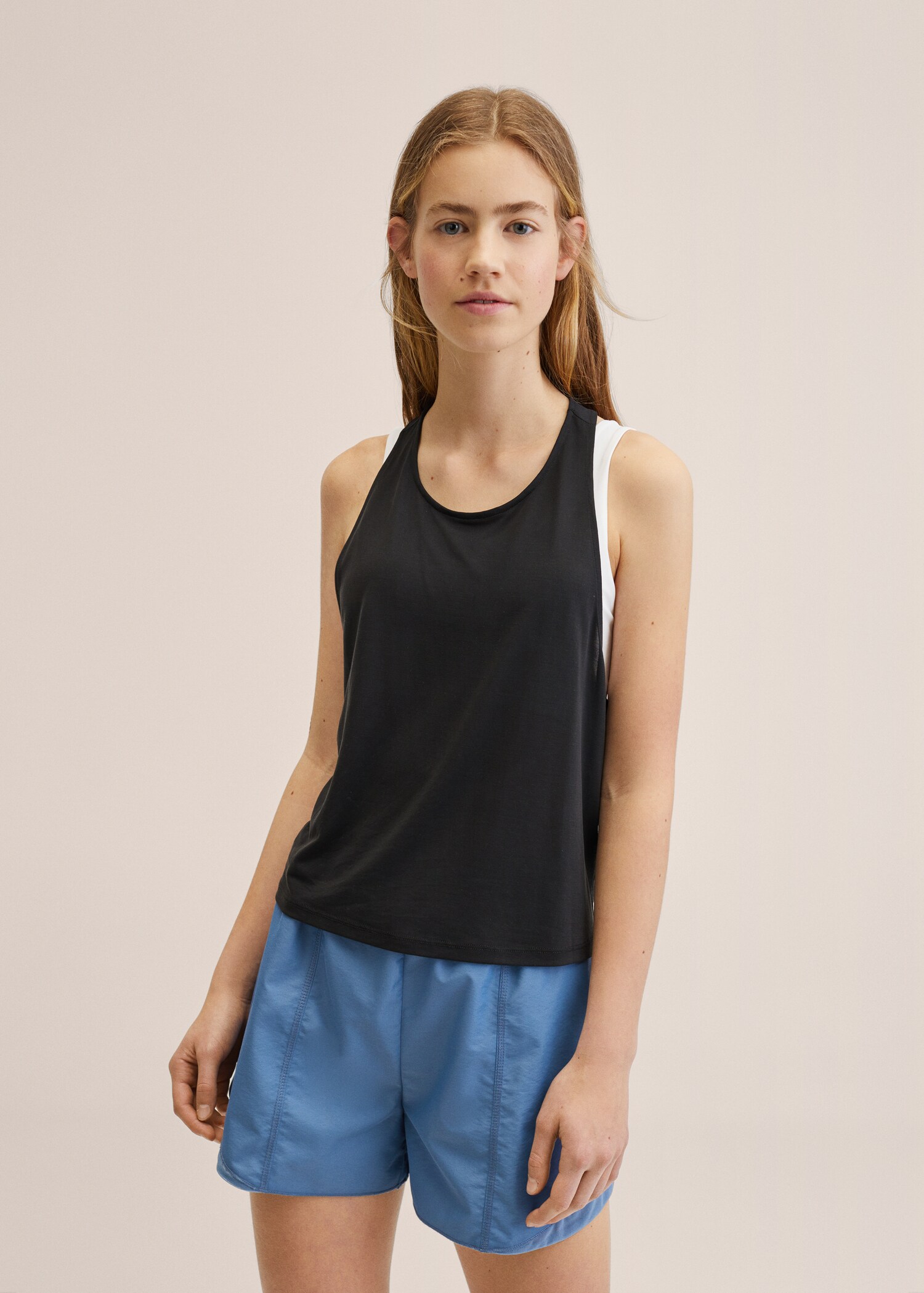 T-shirt de modal com nó nas costas - Plano médio