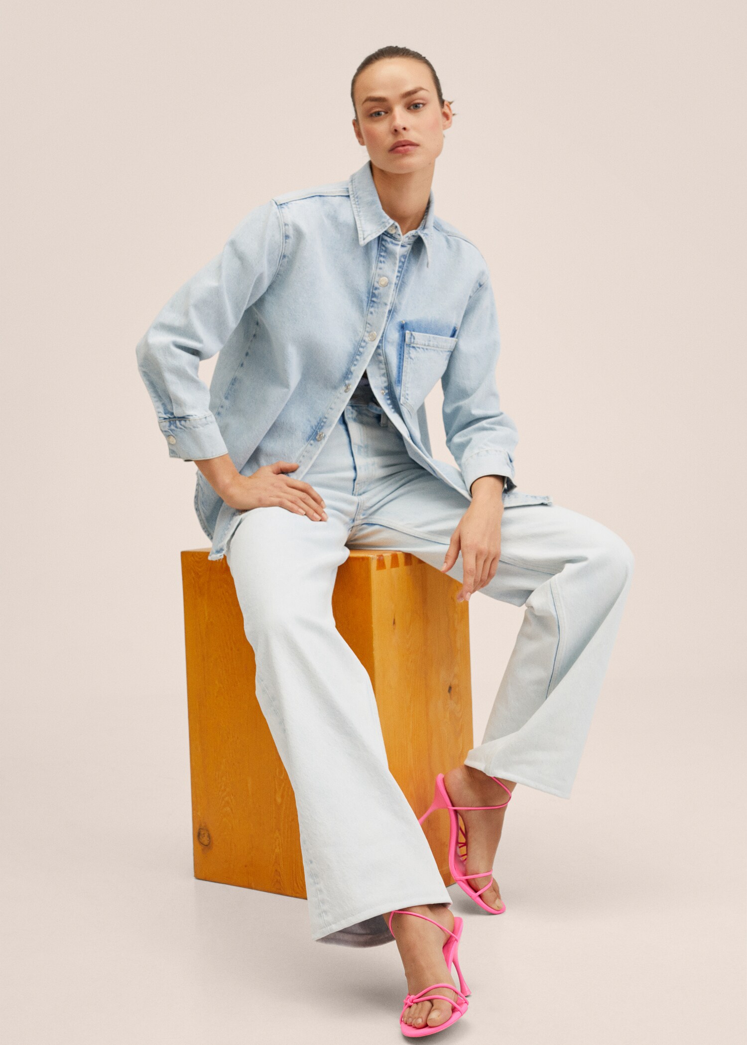 Oversized denim overshirt - Details of the article 2