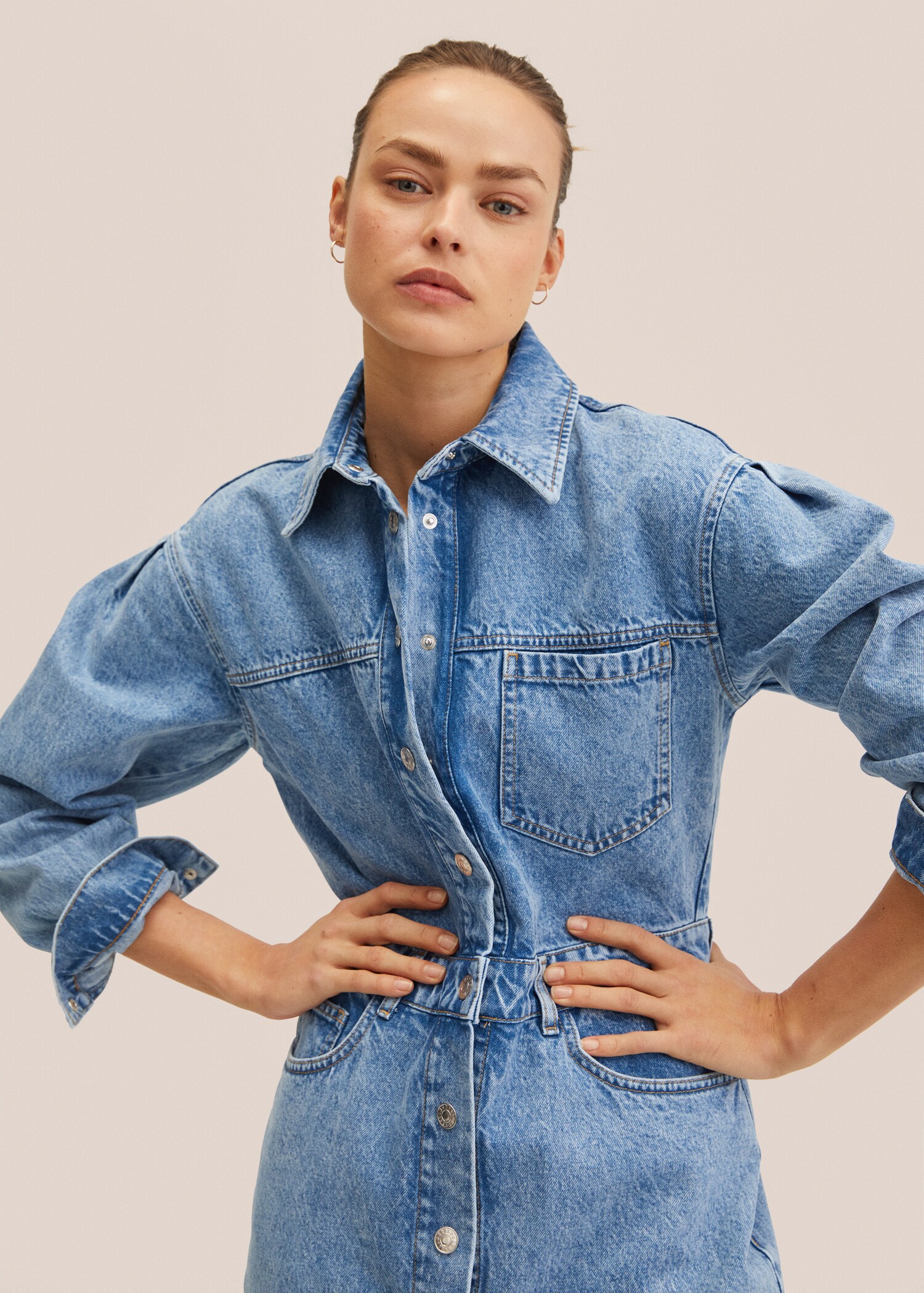 Vestido camisero vaquero - Plano medio