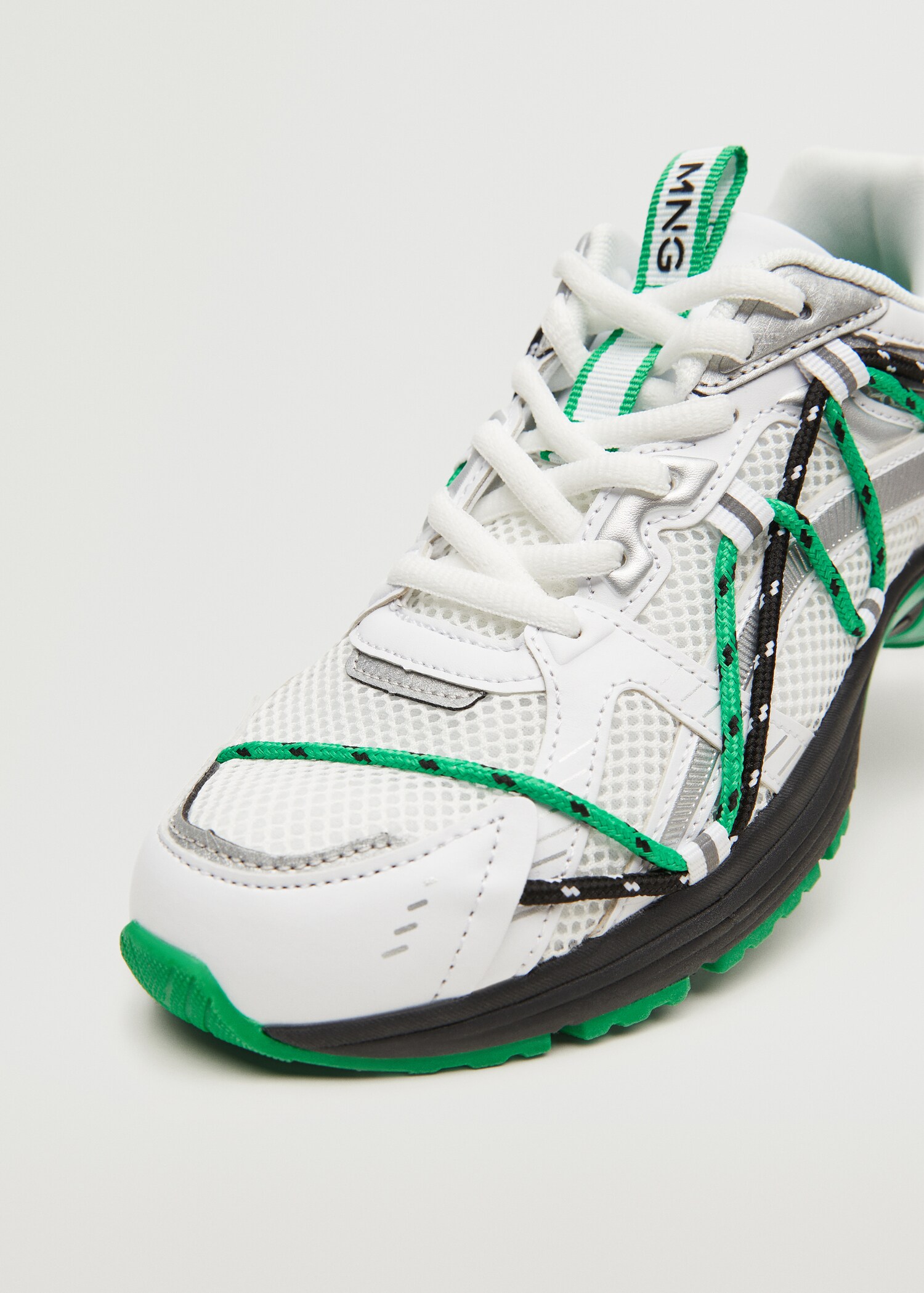 Combined design sneakers - Details of the article 3