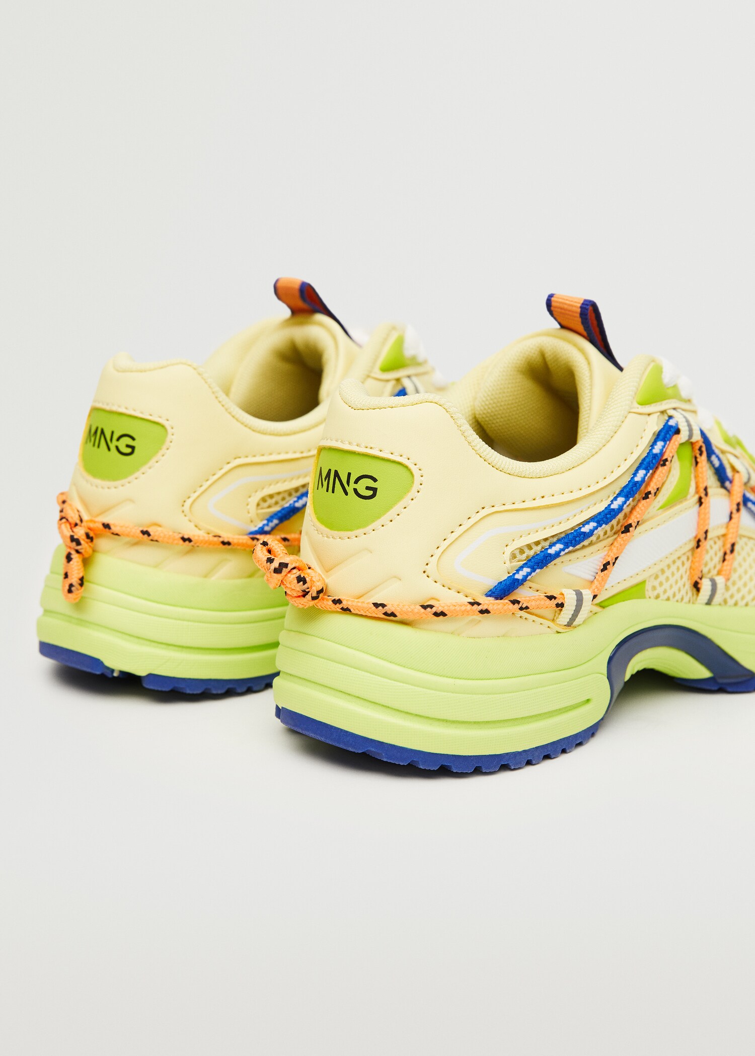 Combined design sneakers - Details of the article 2