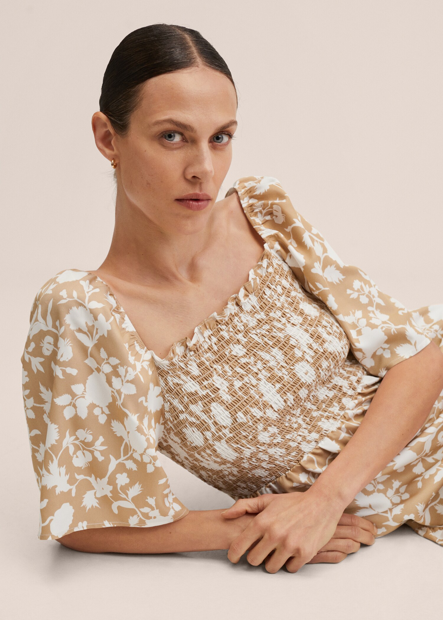 Puffed sleeves dress - Details of the article 2