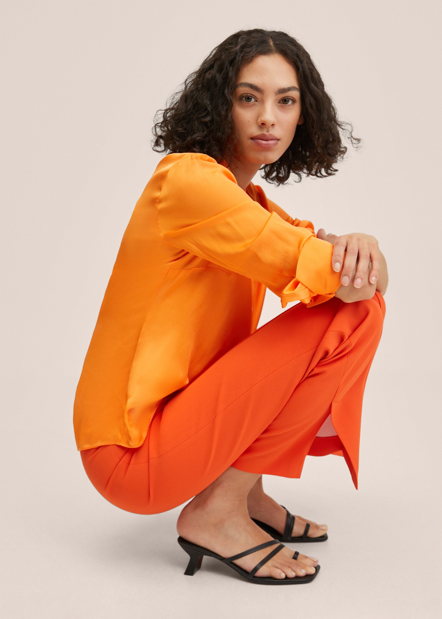 Straight trousers with openings - Details of the article 2