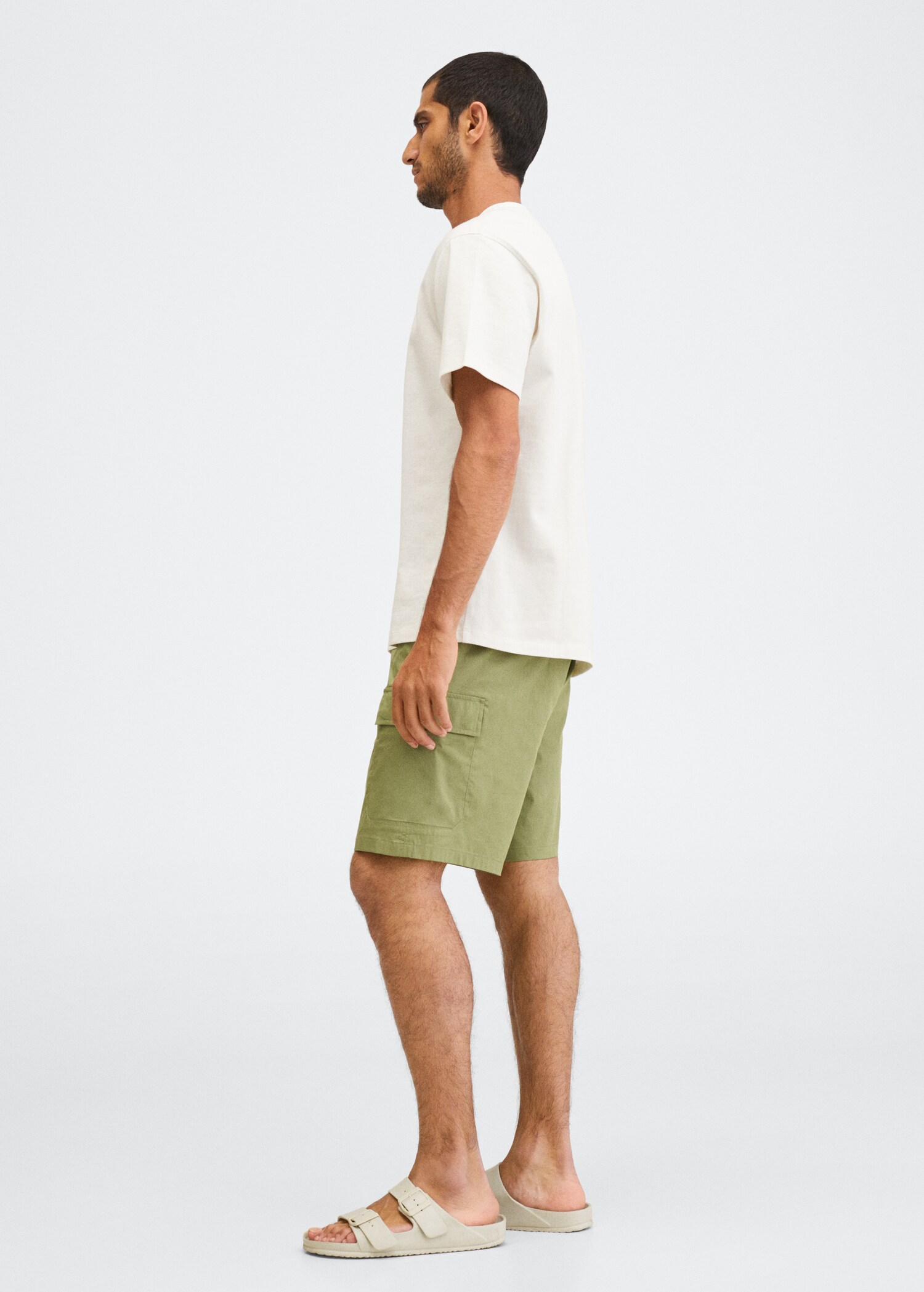 Cargo Bermuda shorts - Details of the article 2